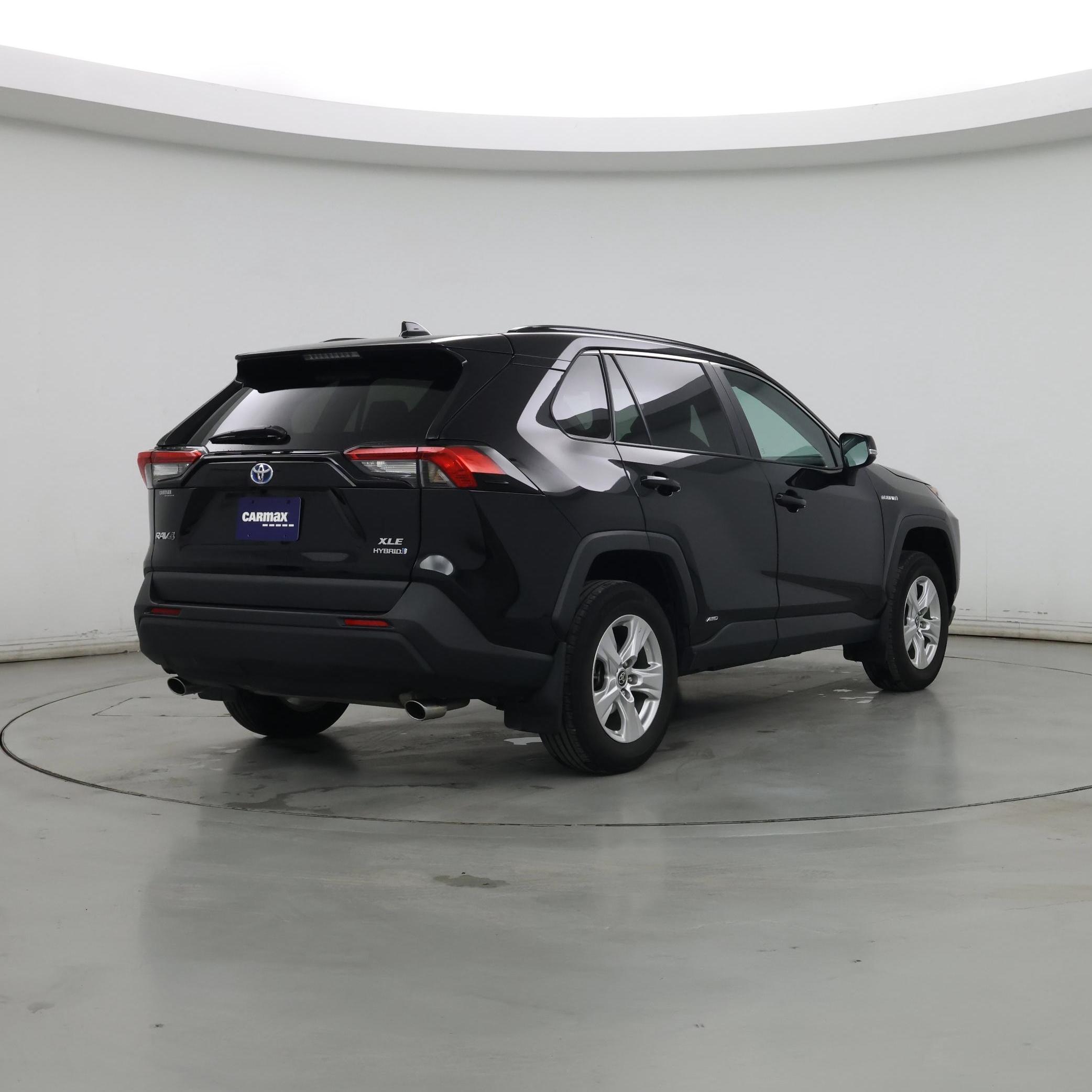 Thumbnail: 2021 Toyota RAV4 - 8