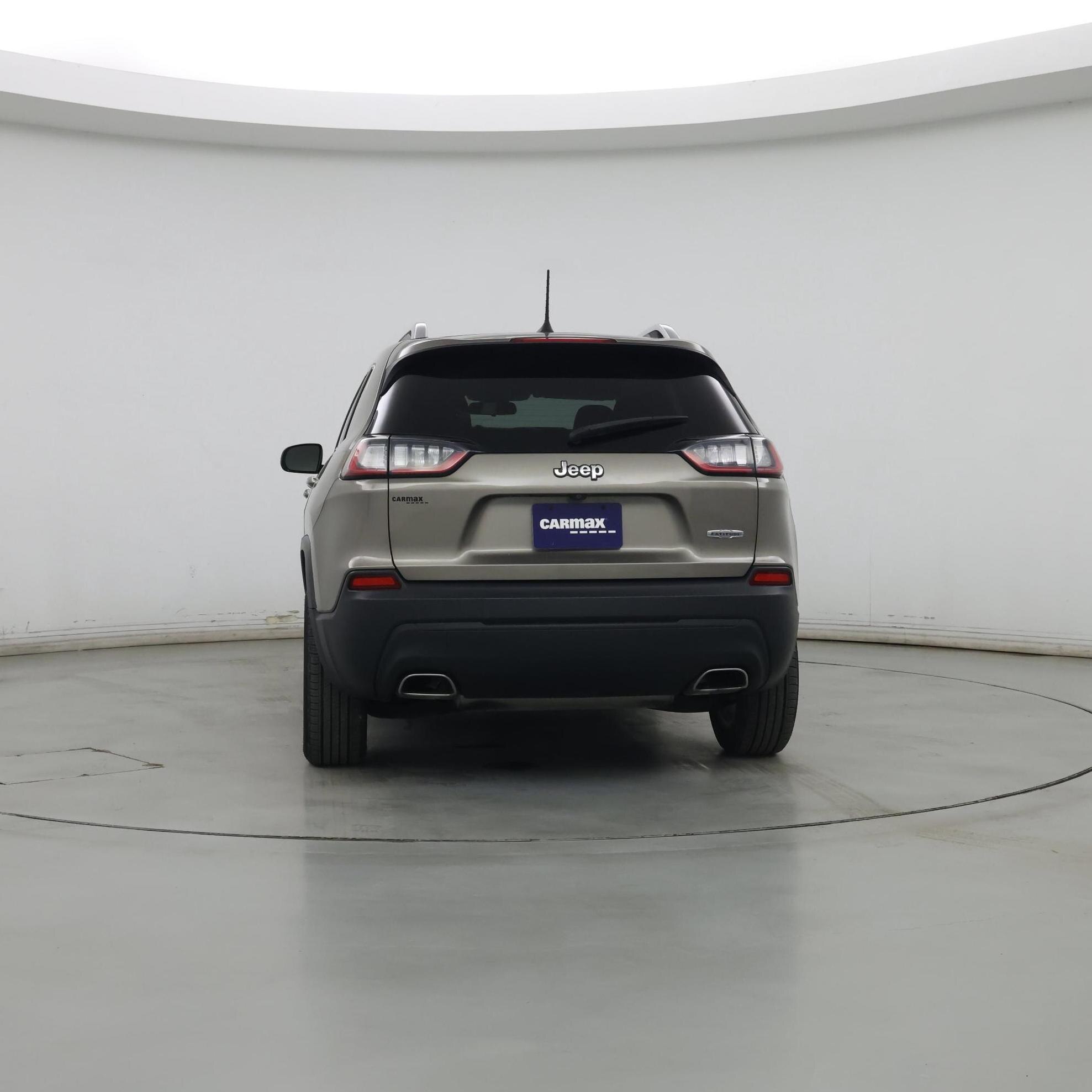 Thumbnail: 2019 Jeep Cherokee - 6