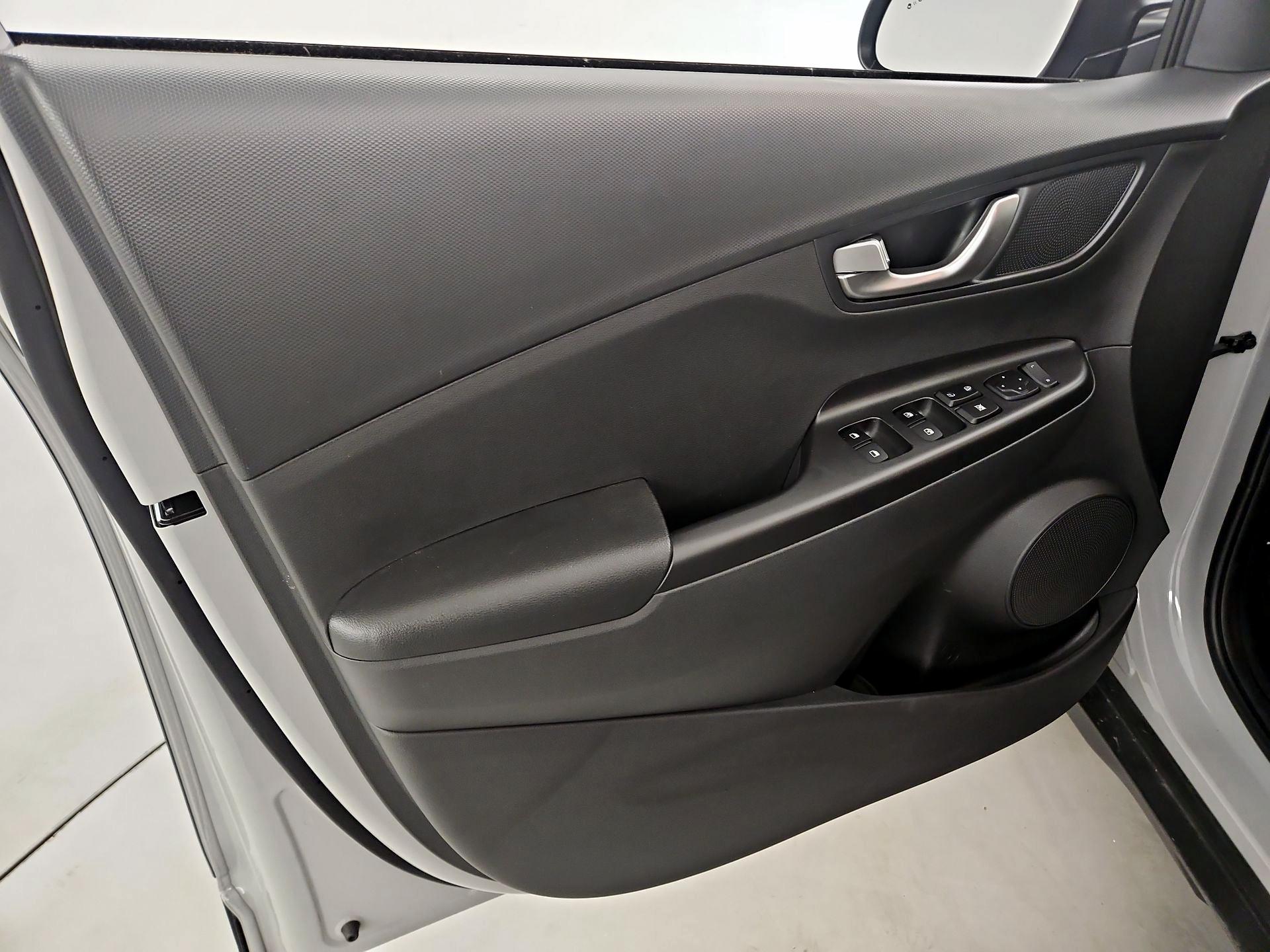 Thumbnail: 2023 Hyundai Kona - 12