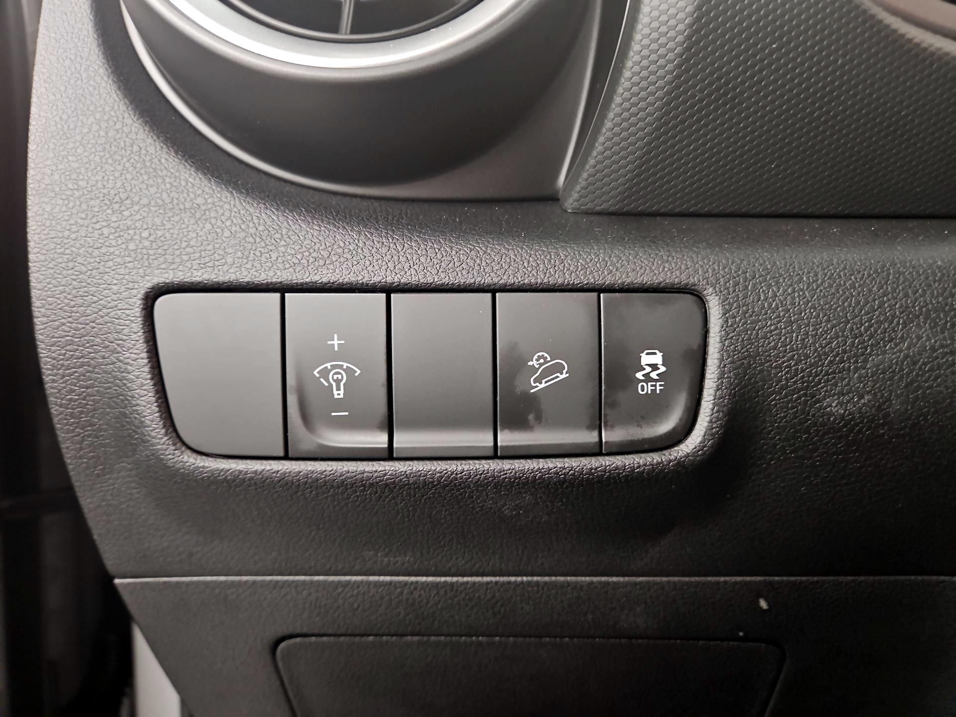 Thumbnail: 2023 Hyundai Kona - 13