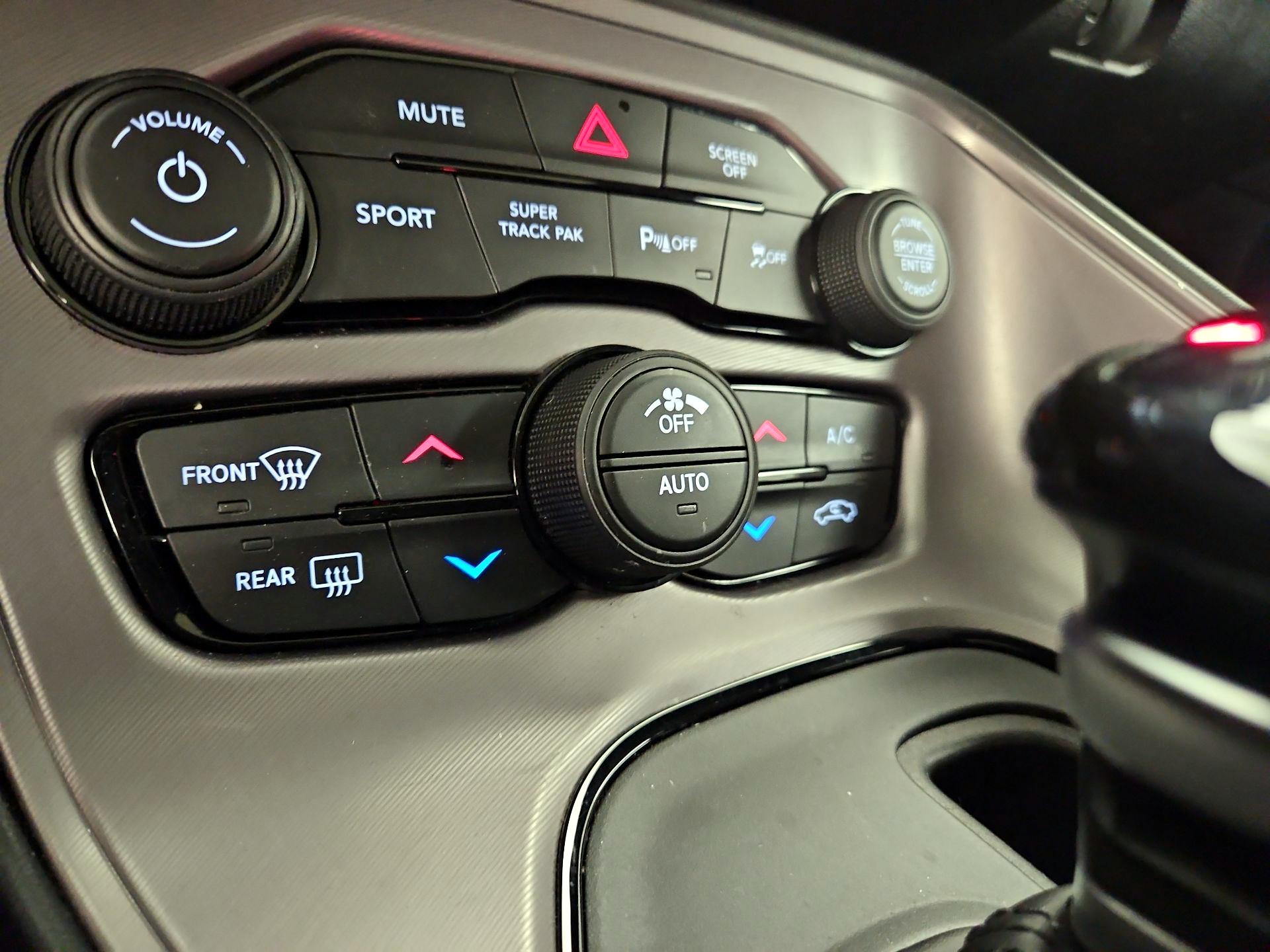 Thumbnail: 2023 Dodge Challenger - 17