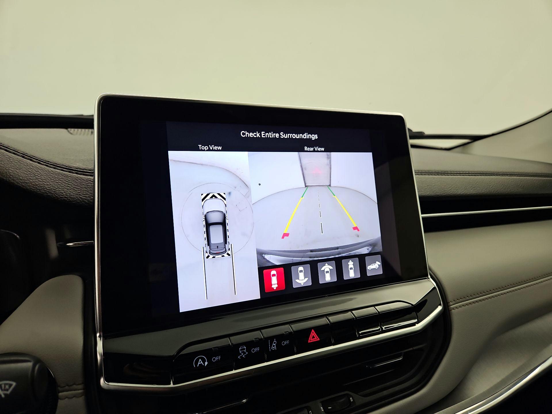 Thumbnail: 2022 Jeep Compass - 14