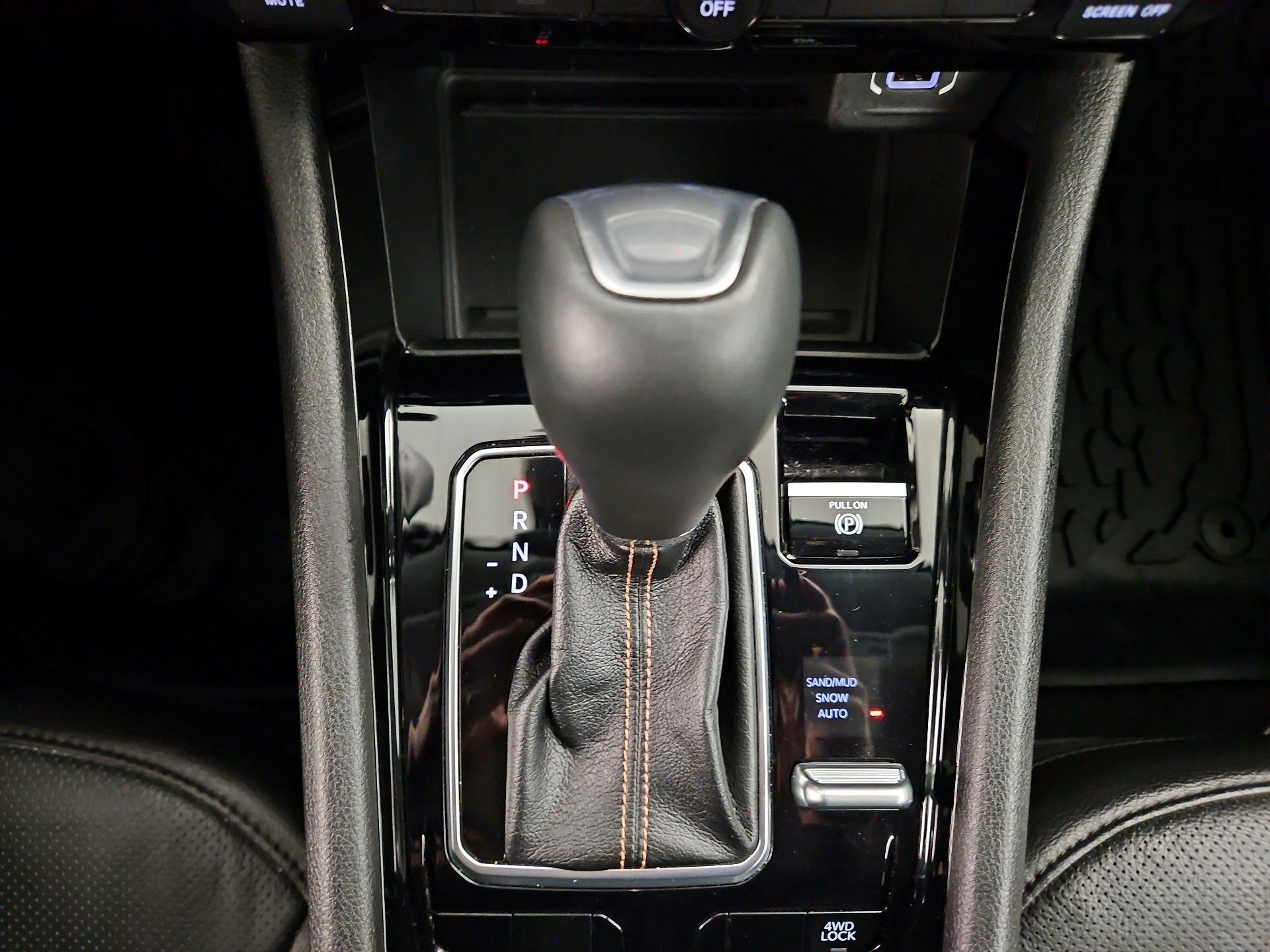 Thumbnail: 2022 Jeep Compass - 17