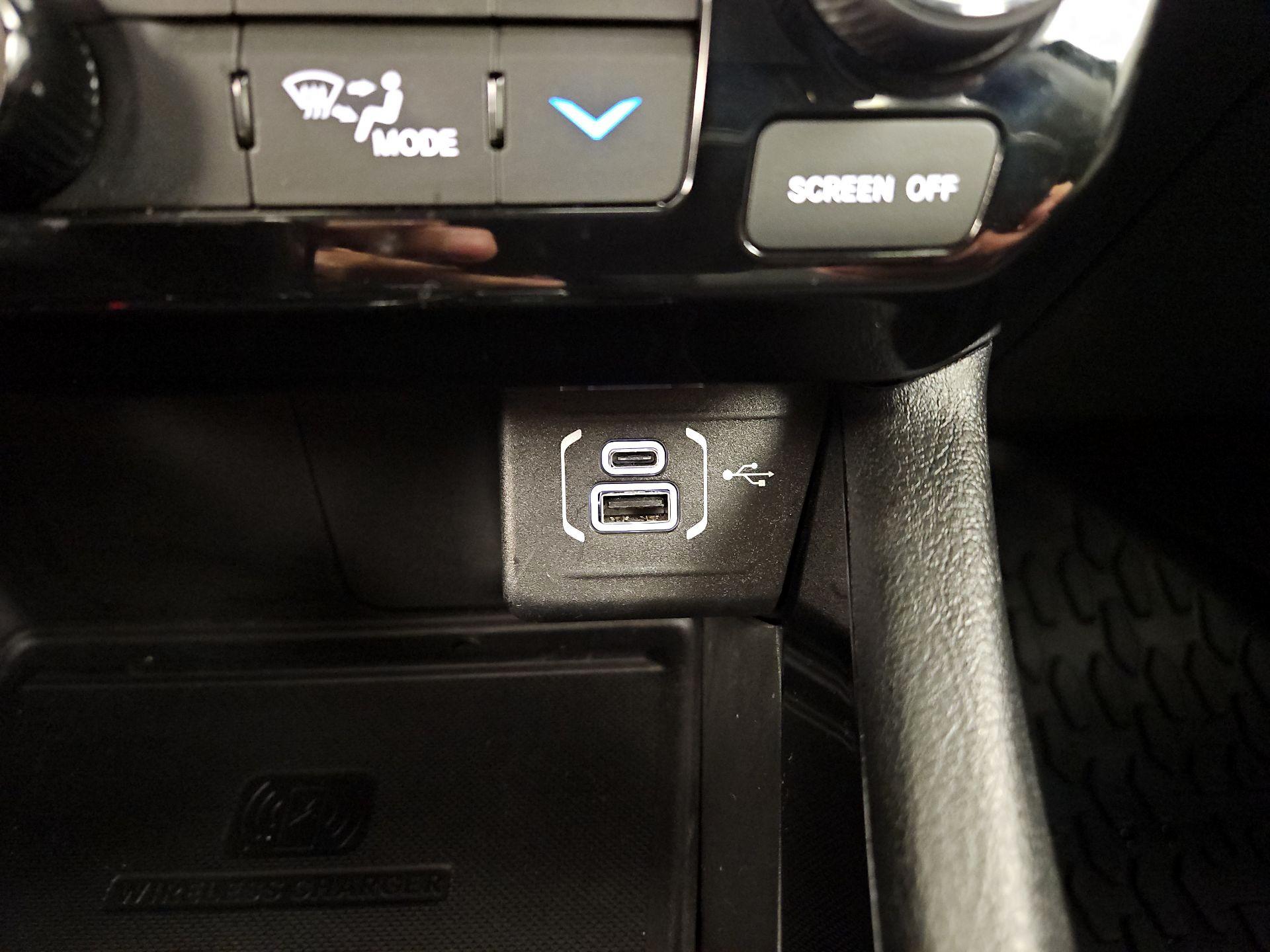 Thumbnail: 2022 Jeep Compass - 18