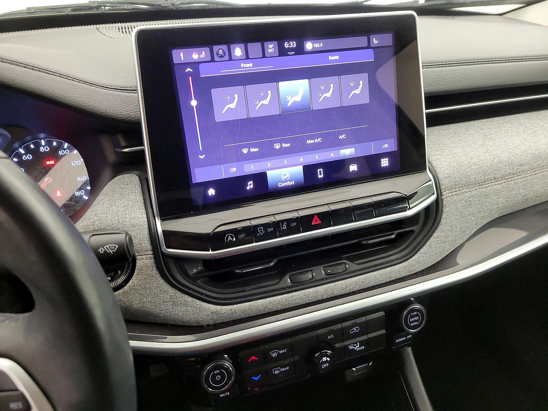 Thumbnail: 2022 Jeep Compass - 16