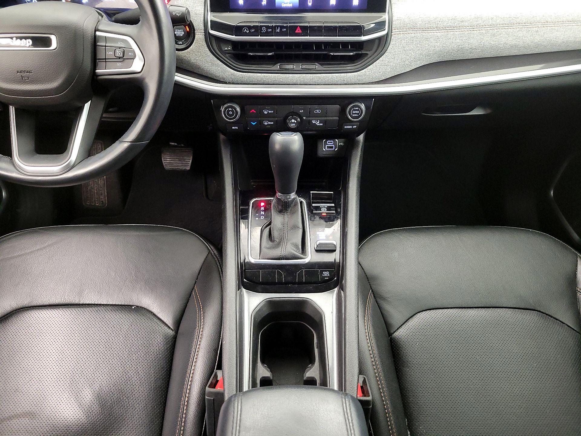 Thumbnail: 2022 Jeep Compass - 17