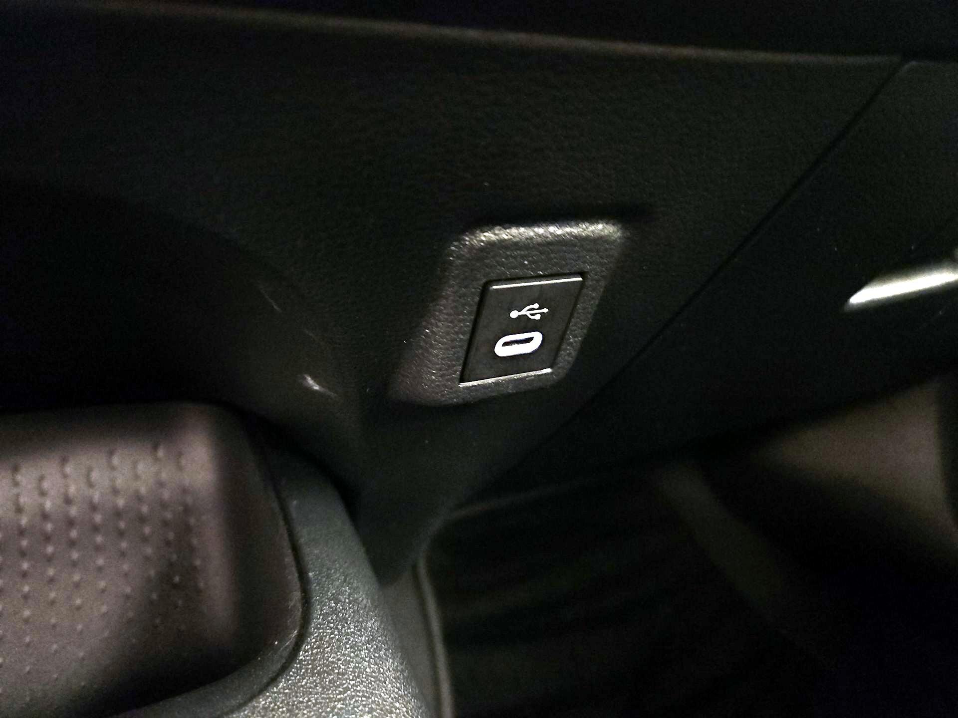 Thumbnail: 2024 Toyota Corolla - 18