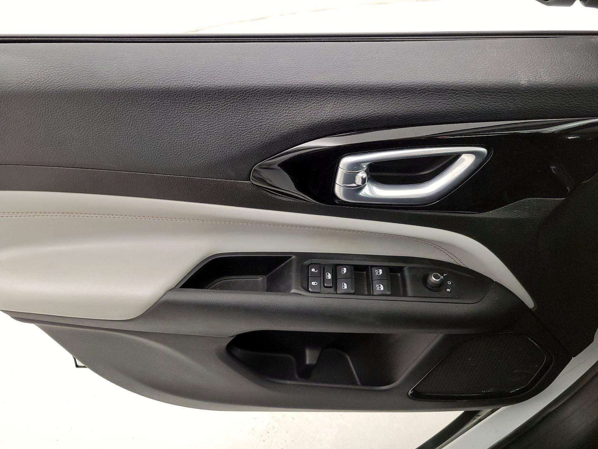 Thumbnail: 2022 Jeep Compass - 12