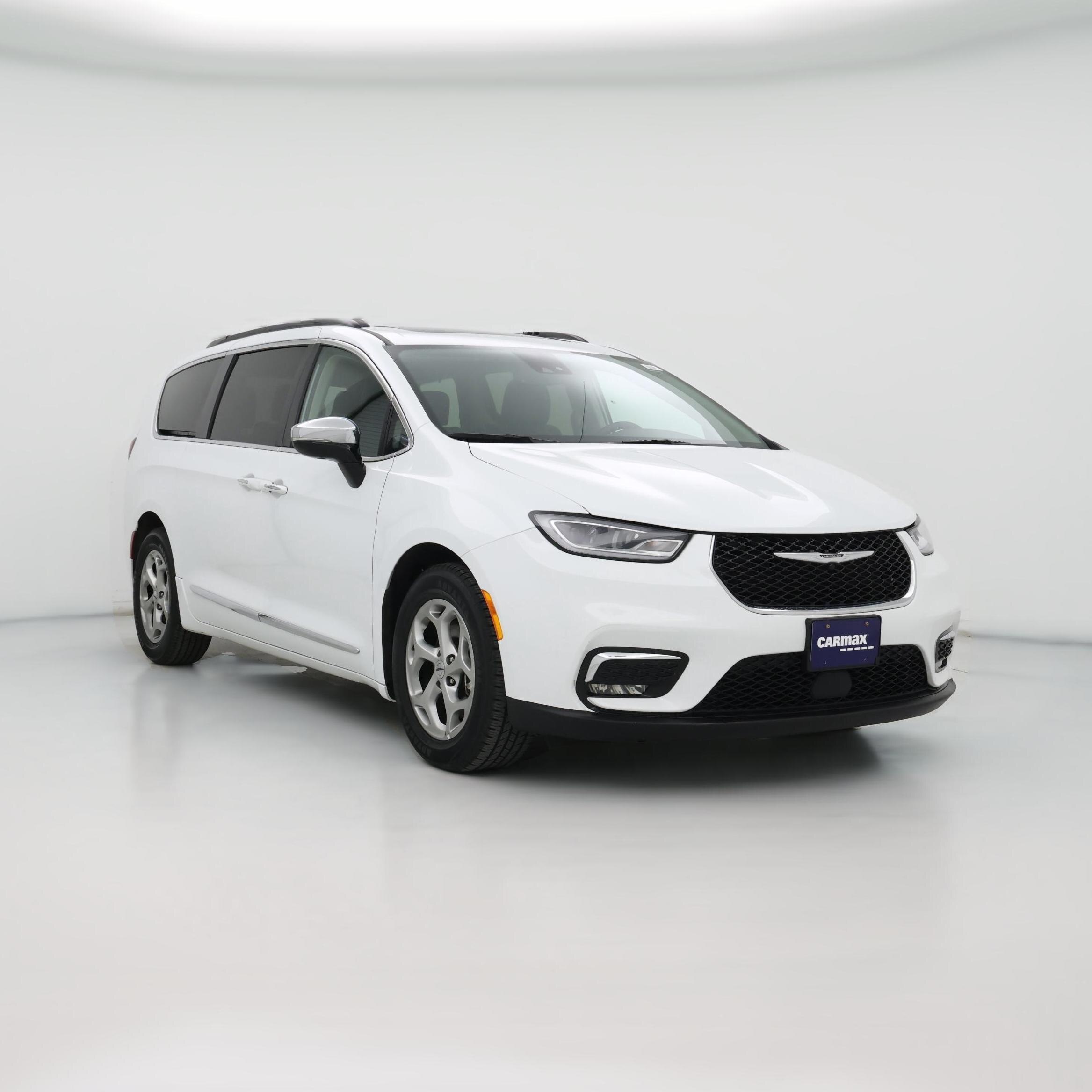 Thumbnail: 2023 Chrysler Pacifica - 1