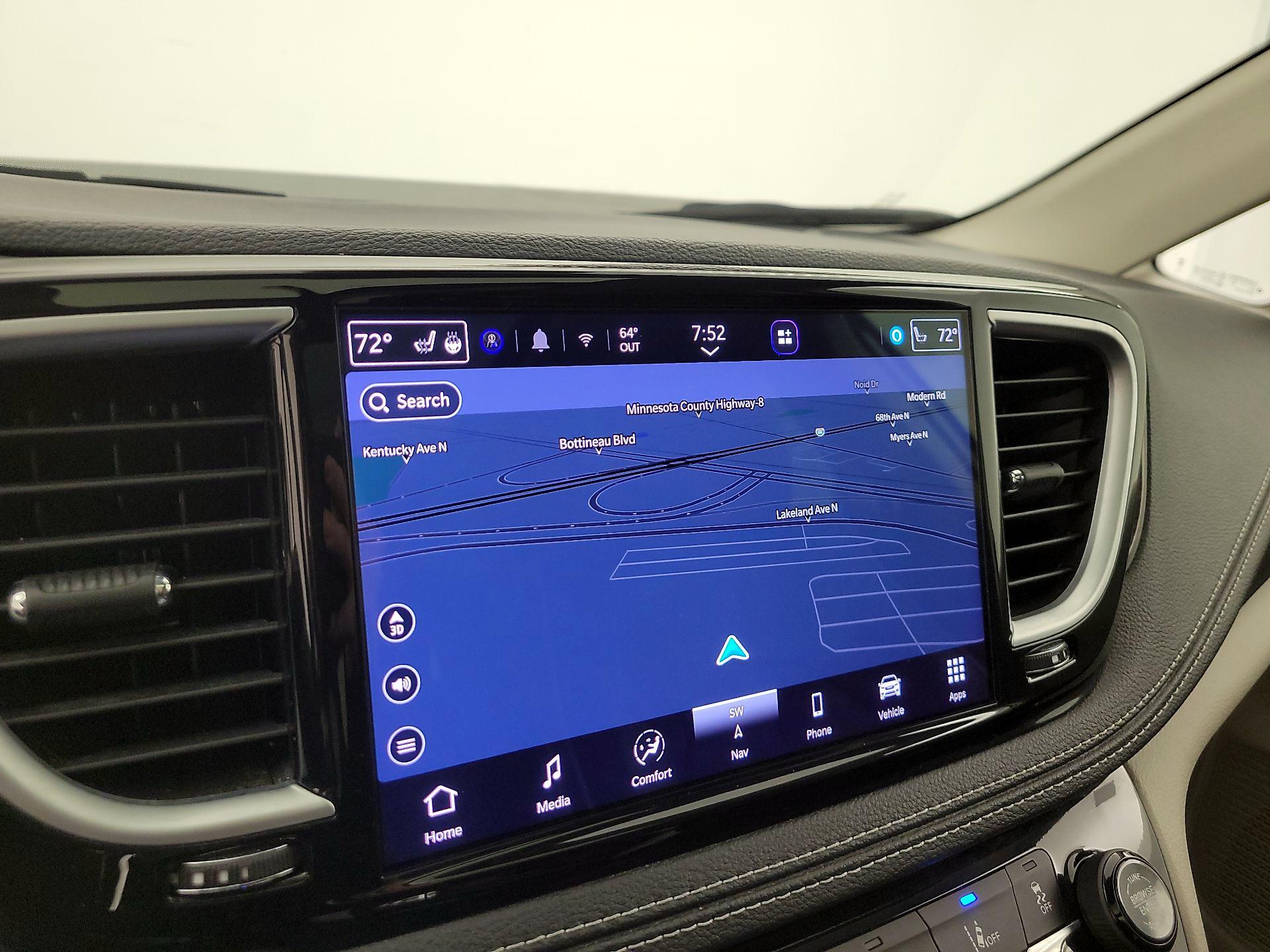 Thumbnail: 2023 Chrysler Pacifica - 14