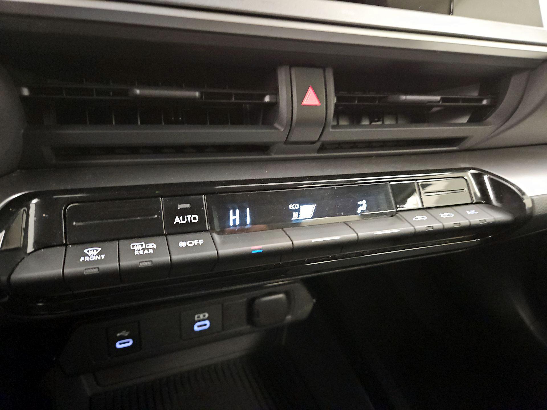 Thumbnail: 2023 Toyota Prius - 16