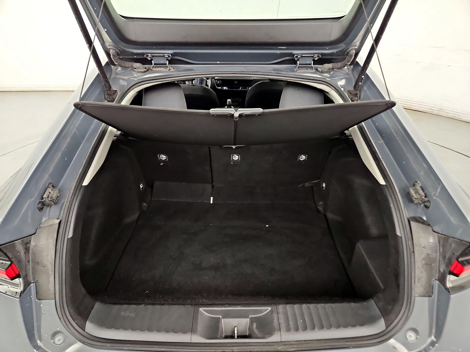 Thumbnail: 2023 Toyota Prius - 20