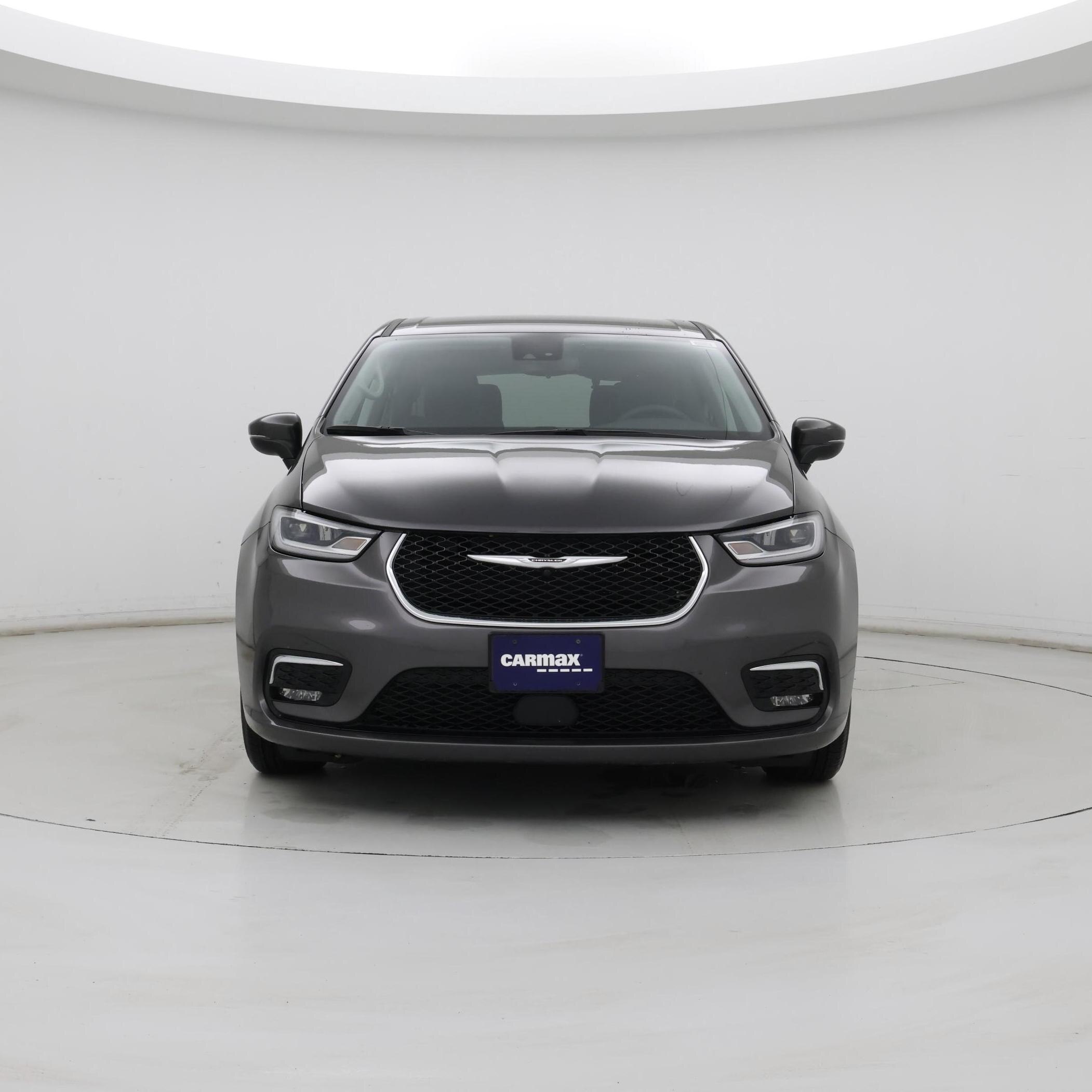 Thumbnail: 2023 Chrysler Pacifica - 5