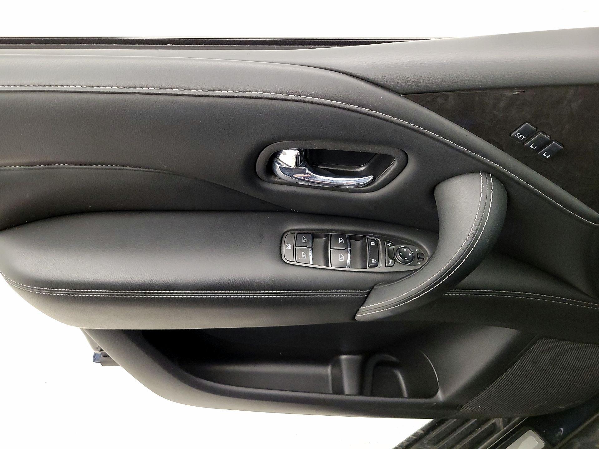 Thumbnail: 2024 INFINITI QX80 - 12