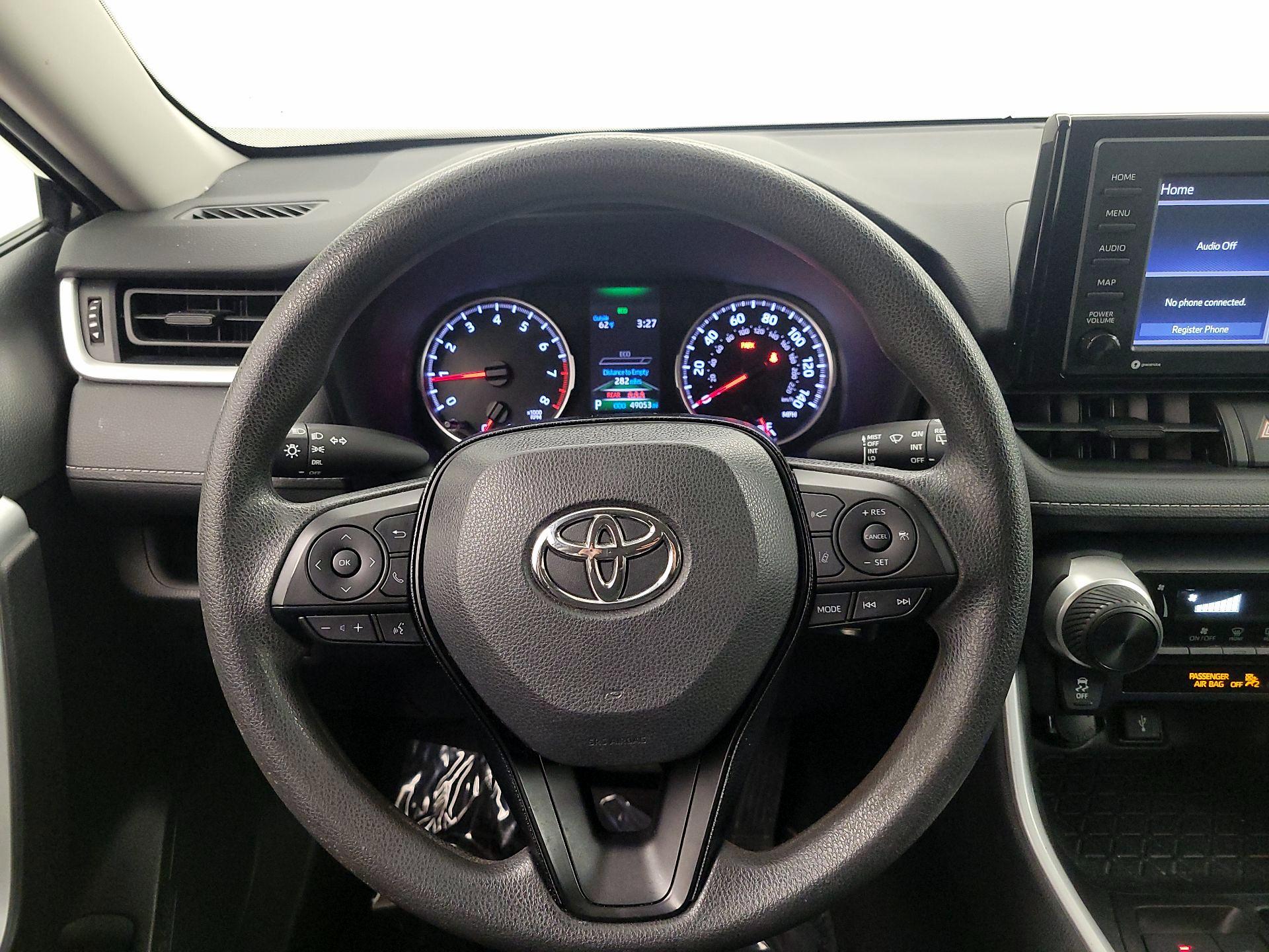 Thumbnail: 2020 Toyota RAV4 - 10