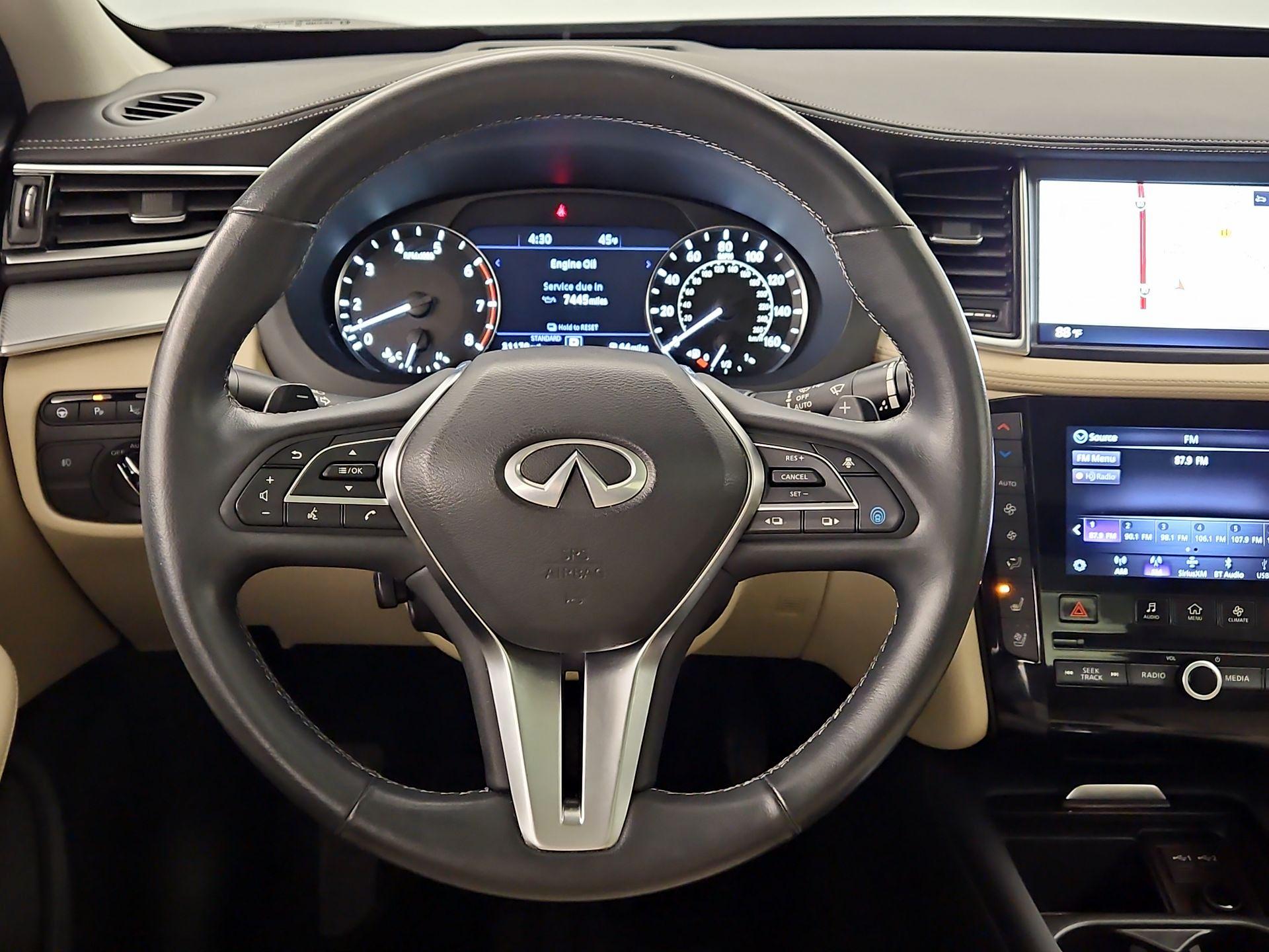 Thumbnail: 2022 INFINITI QX50 - 10