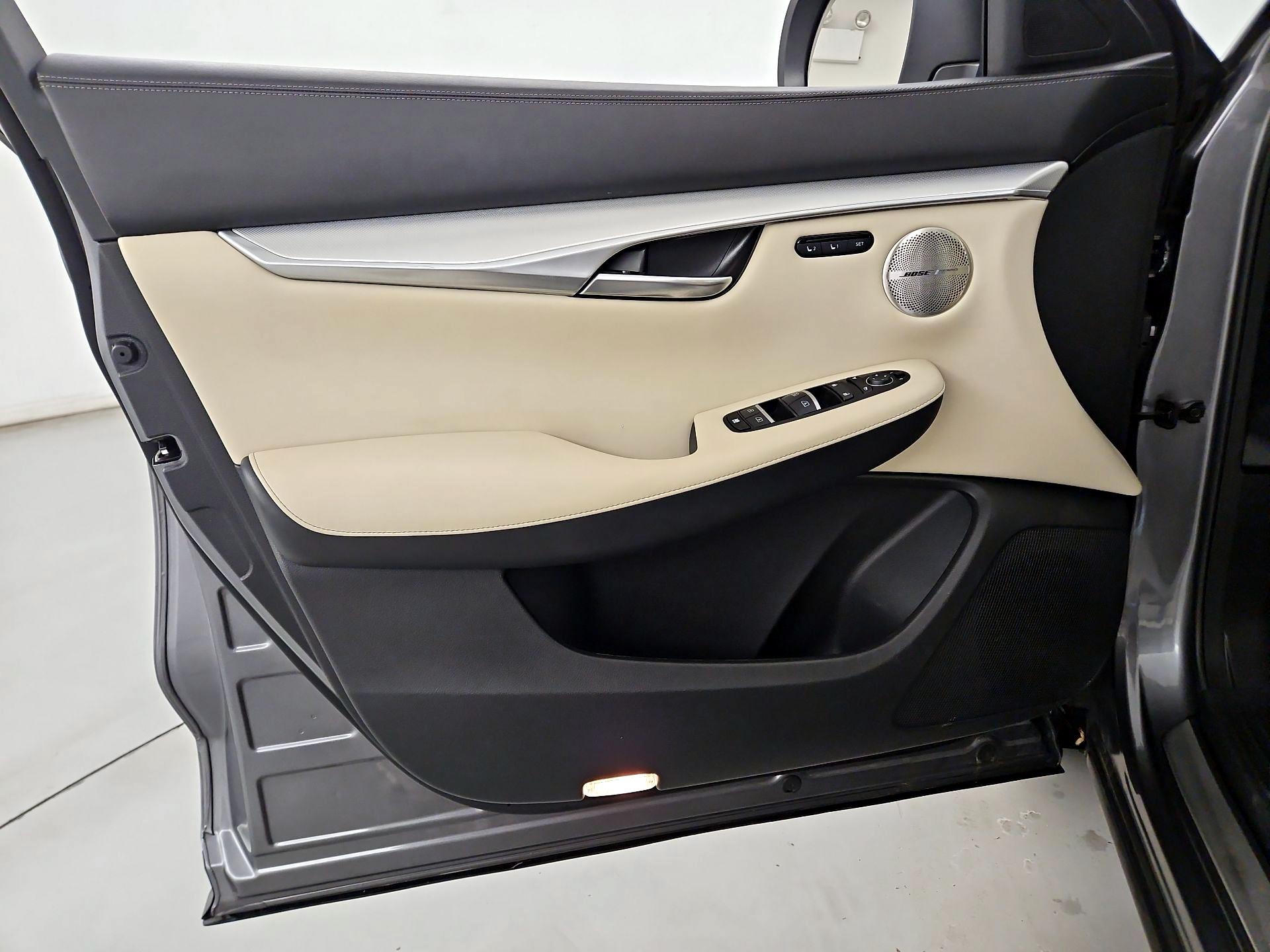 Thumbnail: 2022 INFINITI QX50 - 12