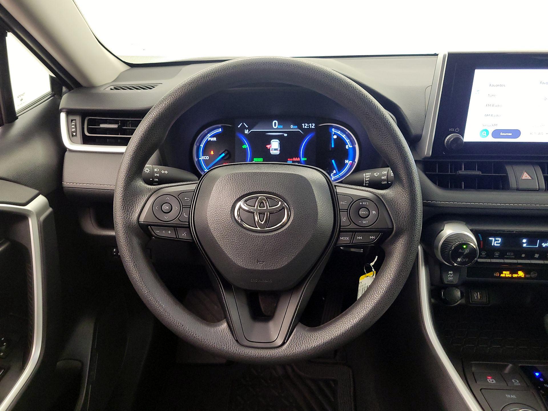 Thumbnail: 2024 Toyota RAV4 - 10