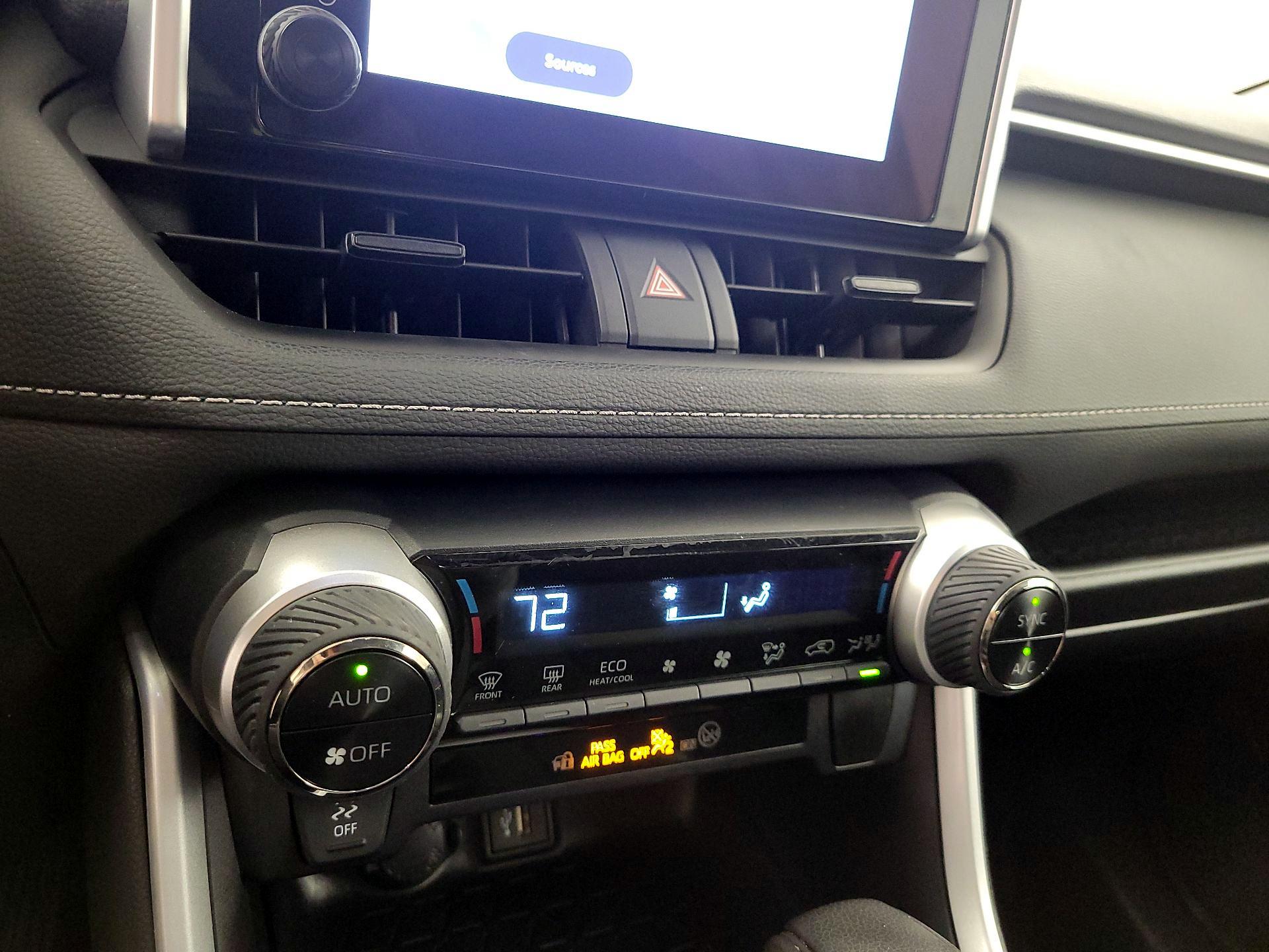 Thumbnail: 2024 Toyota RAV4 - 16