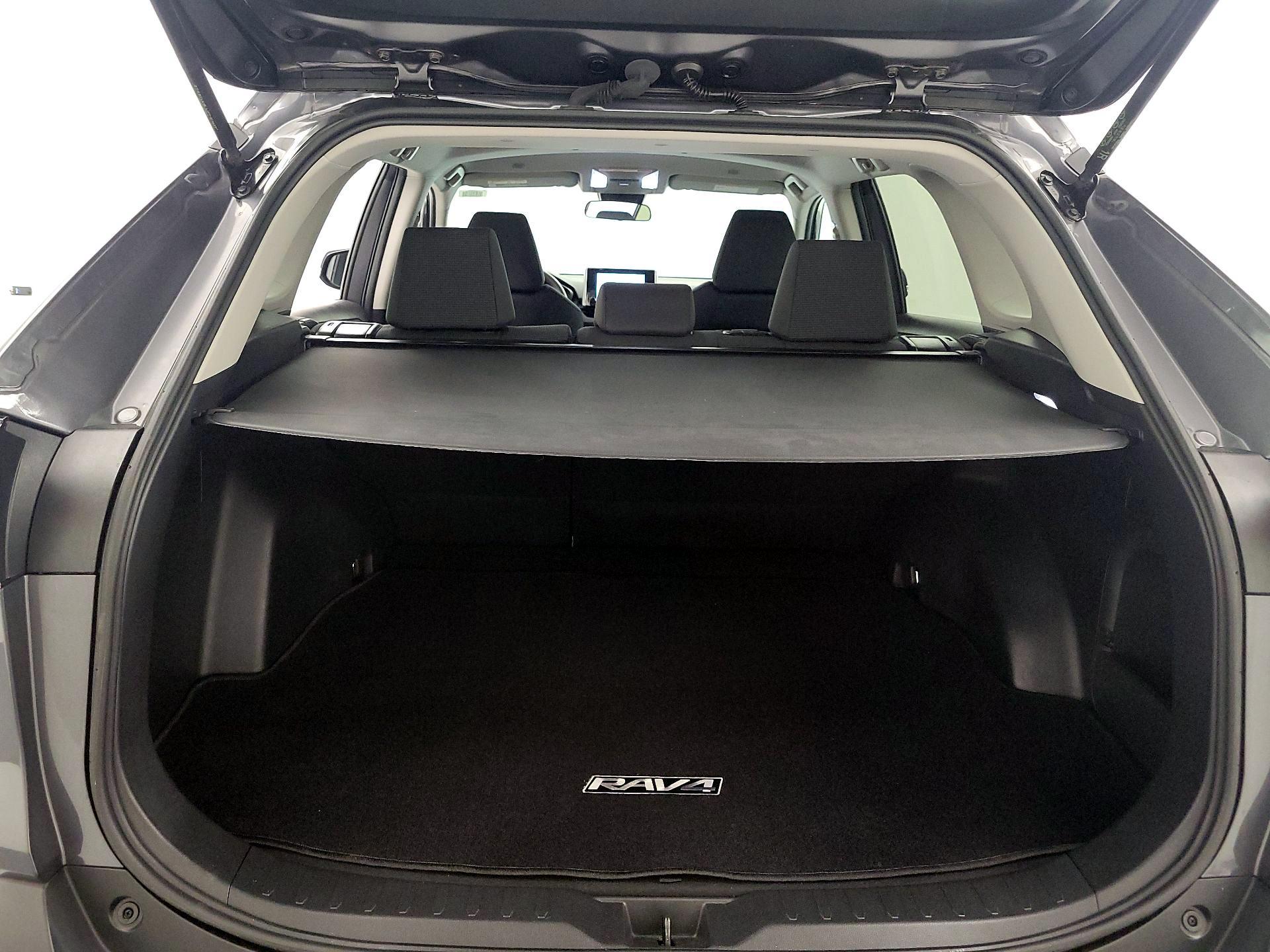 Thumbnail: 2024 Toyota RAV4 - 20