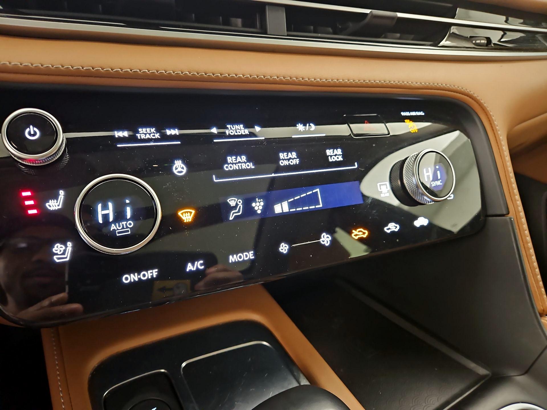 Thumbnail: 2022 INFINITI QX60 - 17