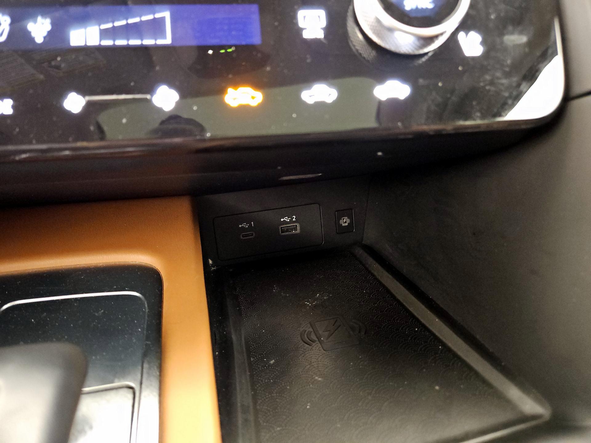 Thumbnail: 2022 INFINITI QX60 - 19