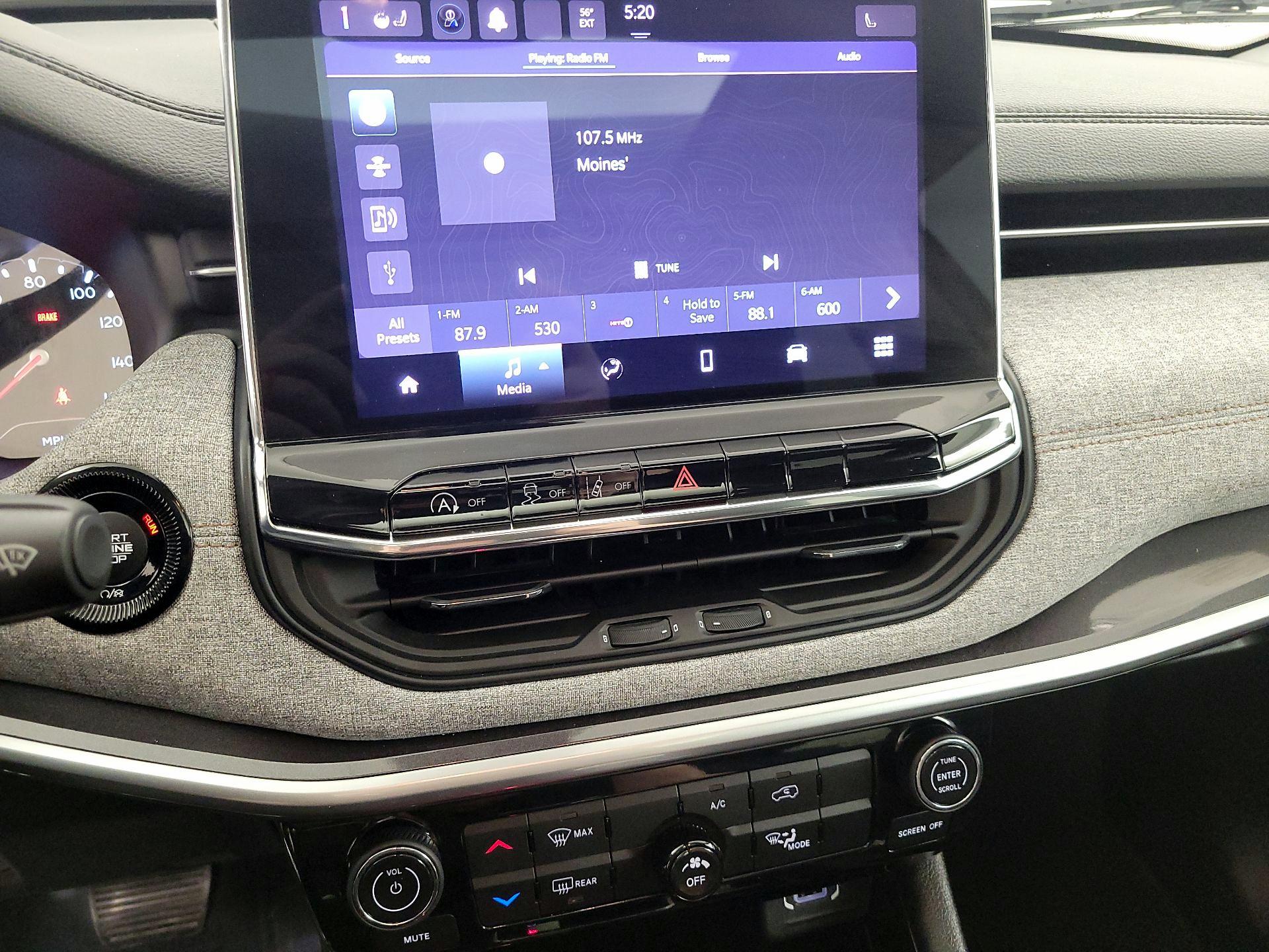 Thumbnail: 2022 Jeep Compass - 15