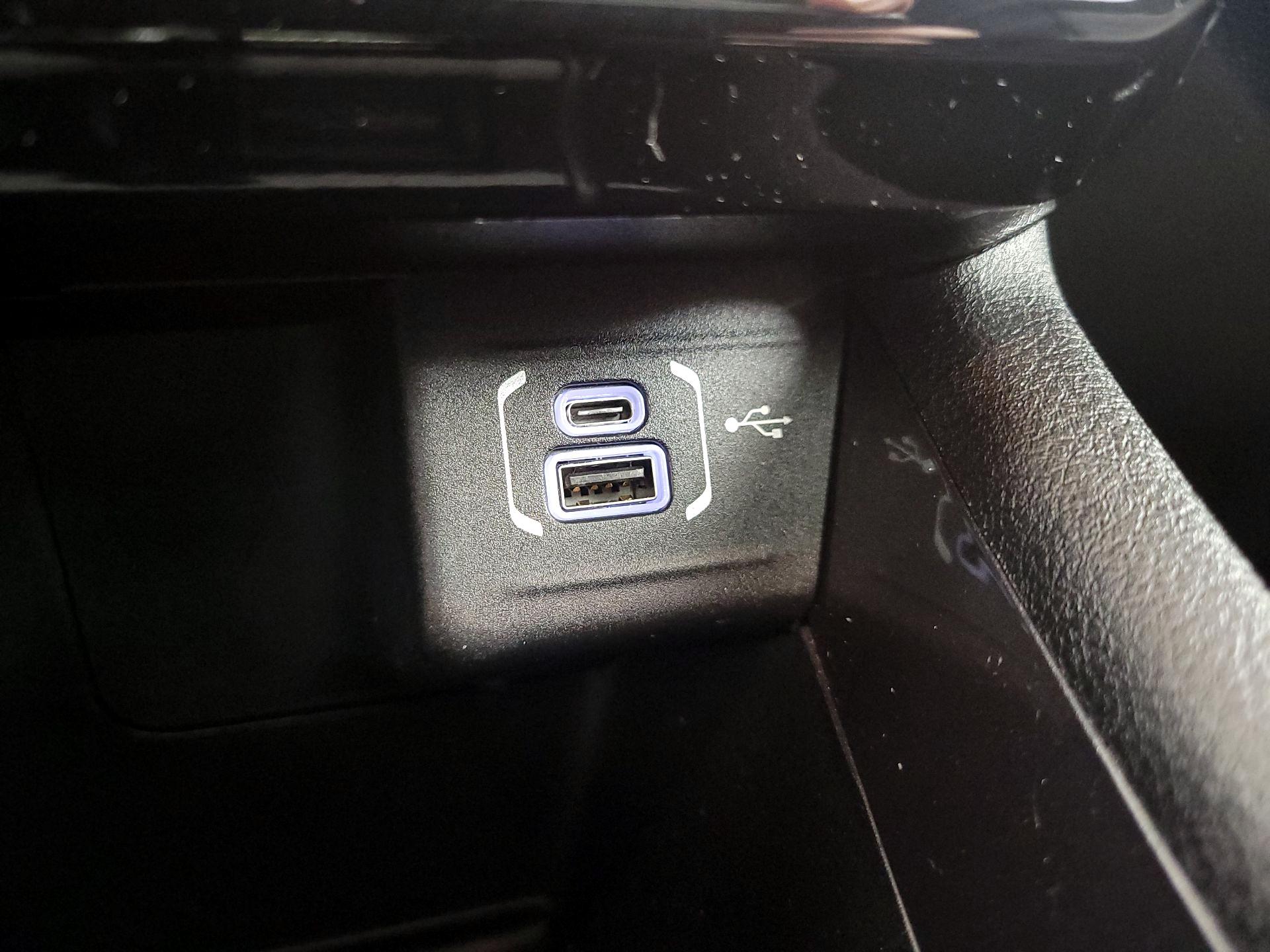 Thumbnail: 2022 Jeep Compass - 18