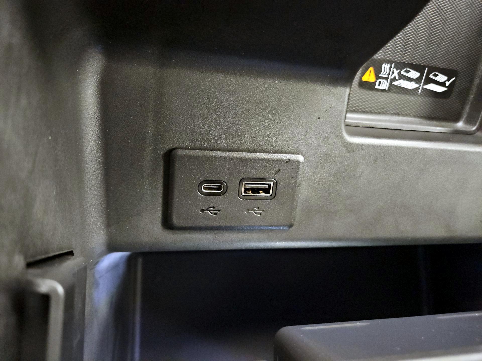 Thumbnail: 2022 GMC Sierra 1500 - 18