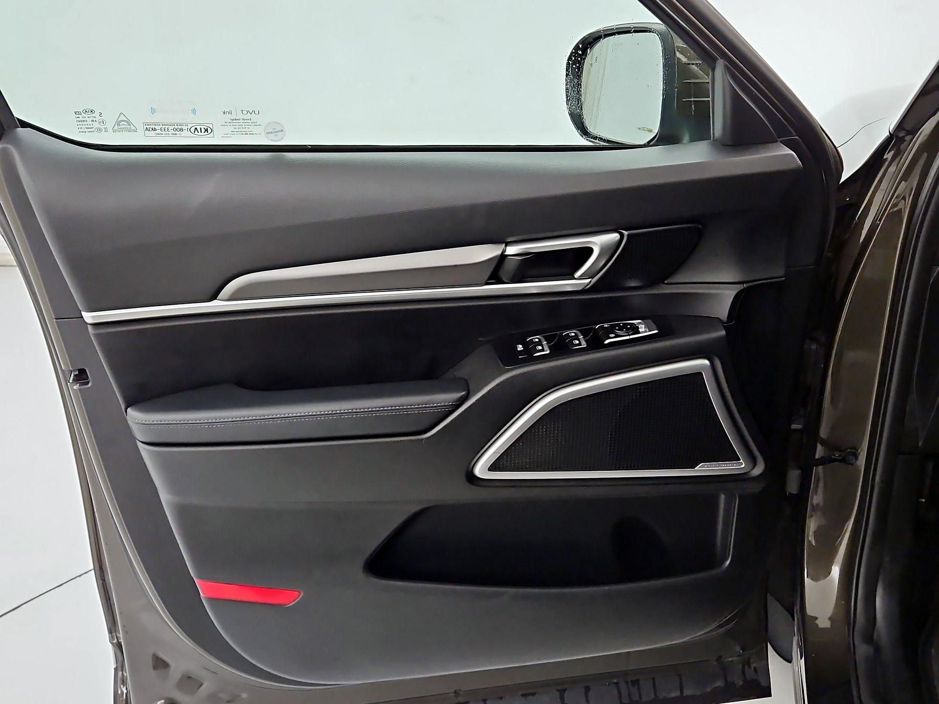 Thumbnail: 2020 Kia Telluride - 12