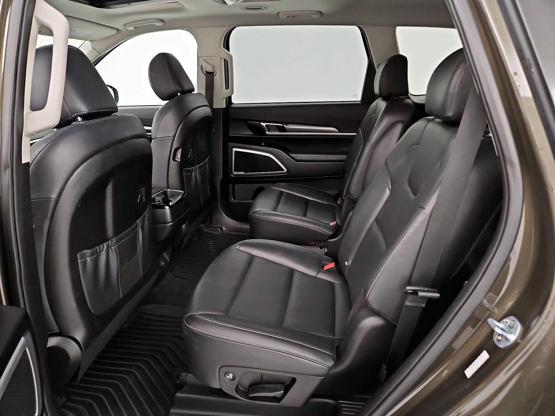 Thumbnail: 2020 Kia Telluride - 20