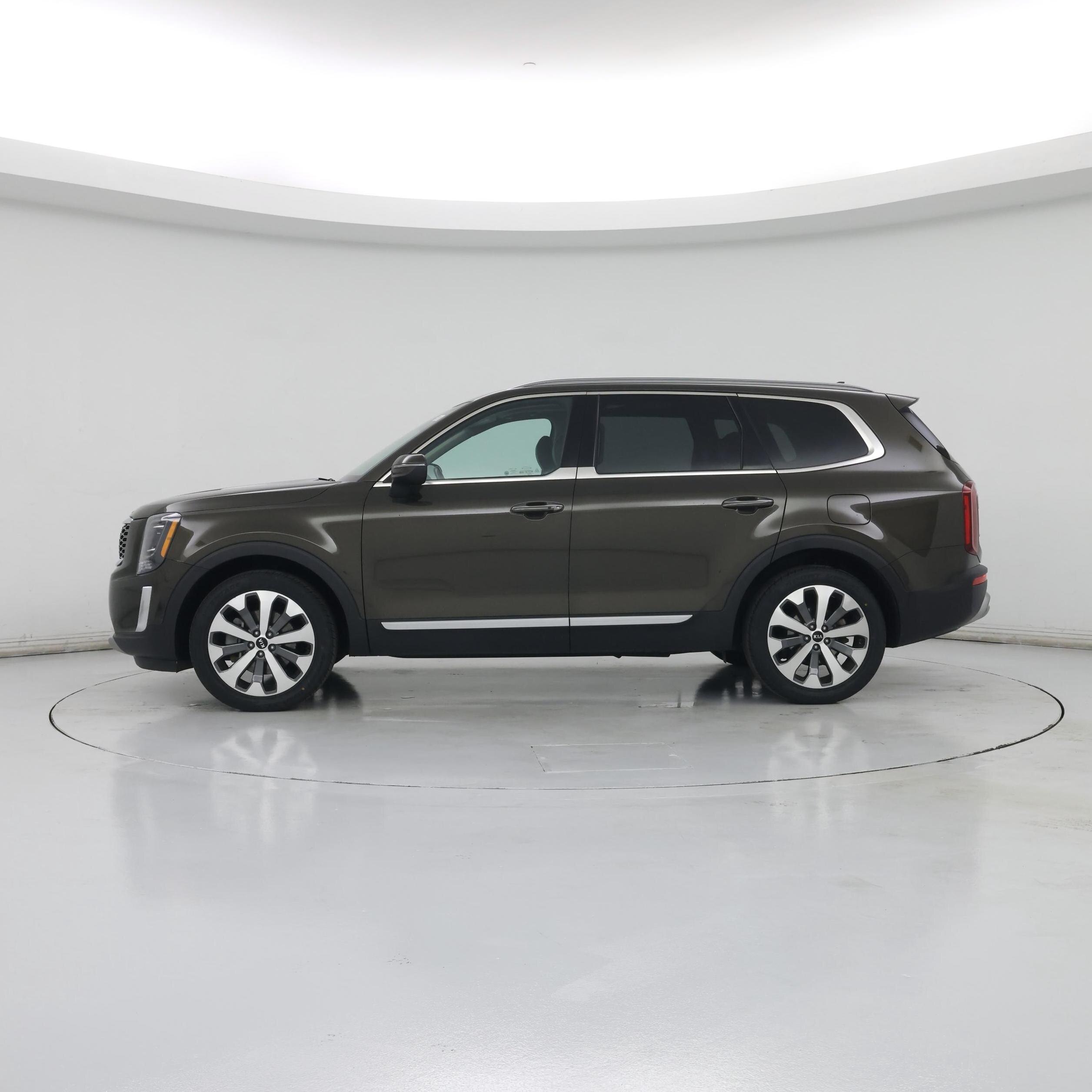 Thumbnail: 2020 Kia Telluride - 3