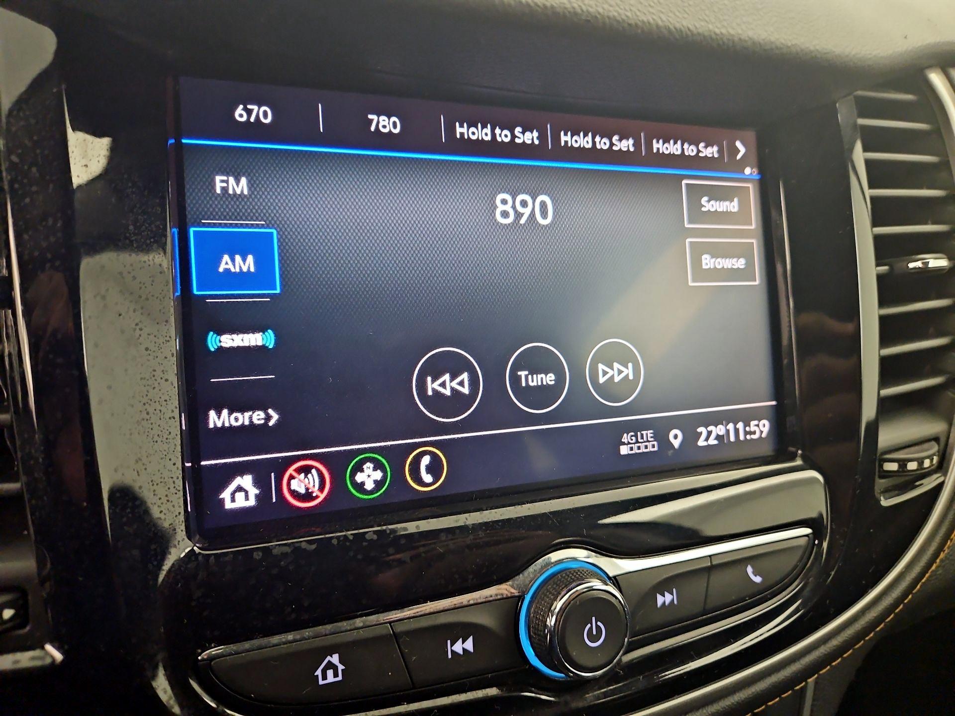 Thumbnail: 2020 Chevrolet Trax - 15