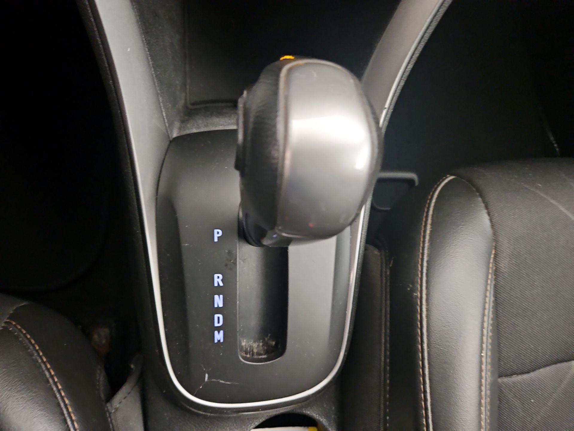 Thumbnail: 2020 Chevrolet Trax - 17