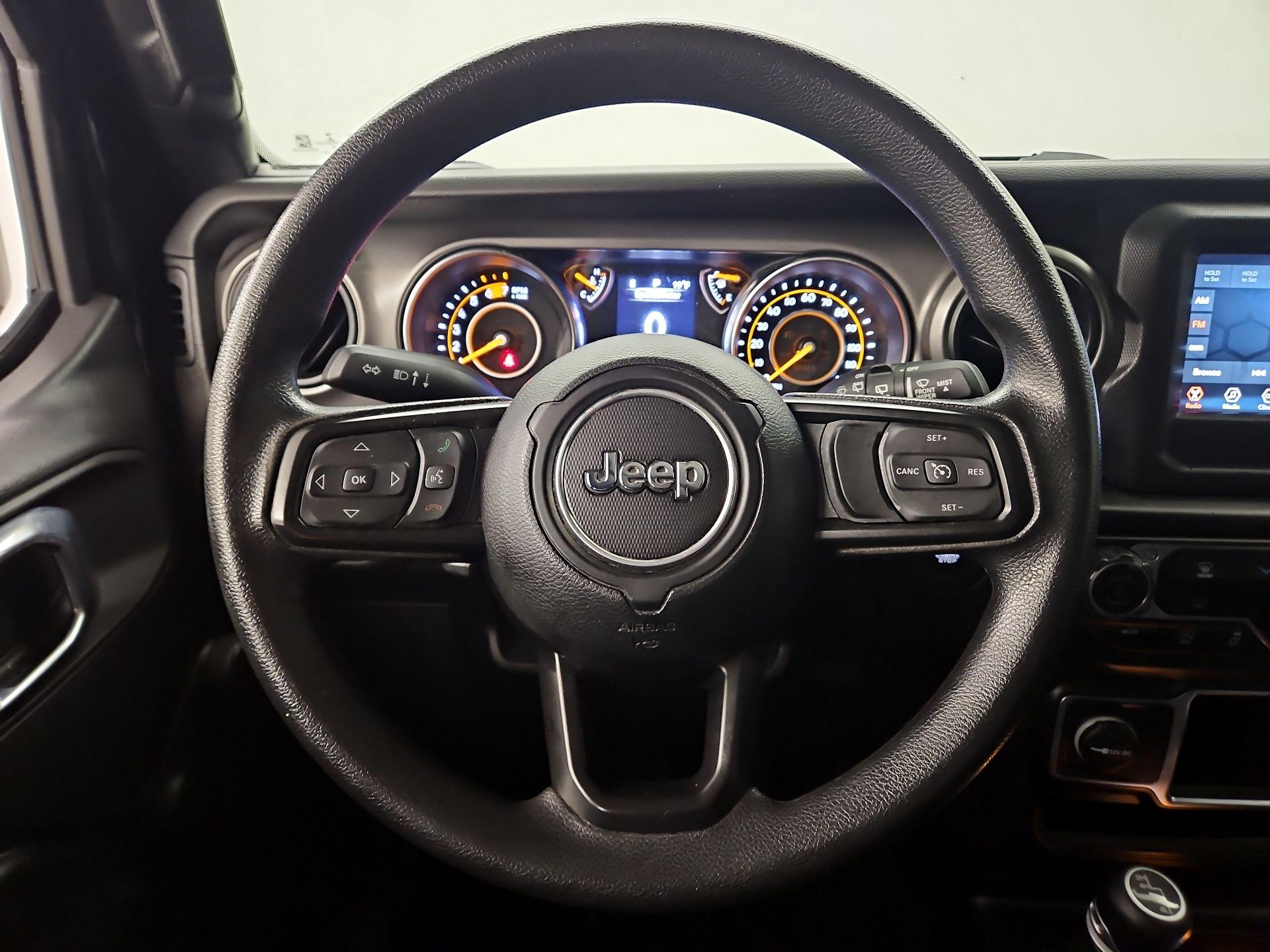 Thumbnail: 2022 Jeep Wrangler - 10