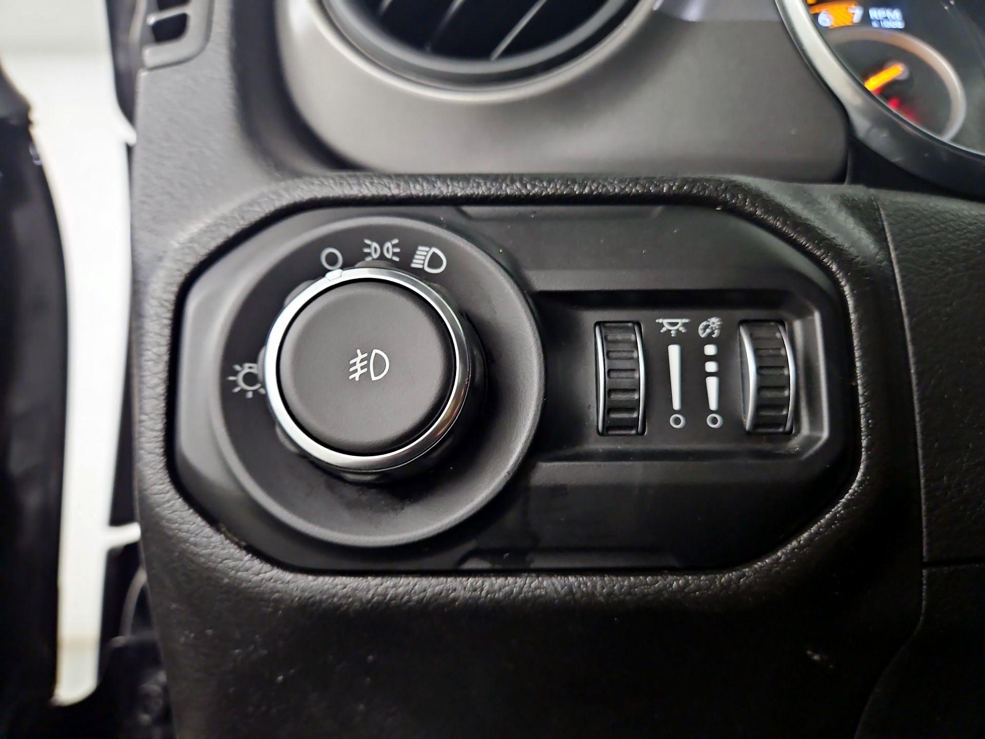 Thumbnail: 2022 Jeep Wrangler - 13