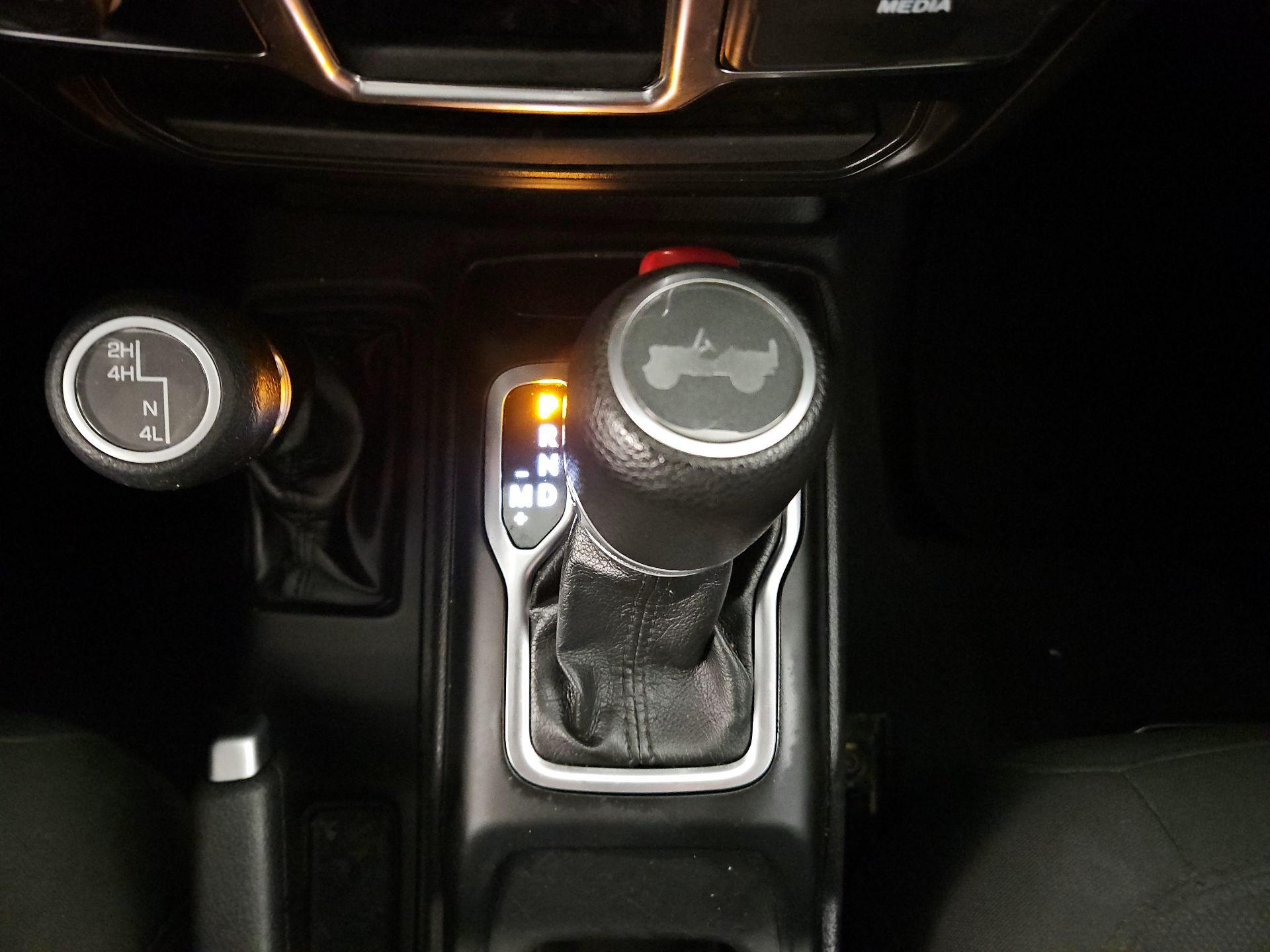 Thumbnail: 2022 Jeep Wrangler - 17