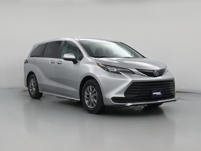 2024 Toyota Sienna Hybrid LE