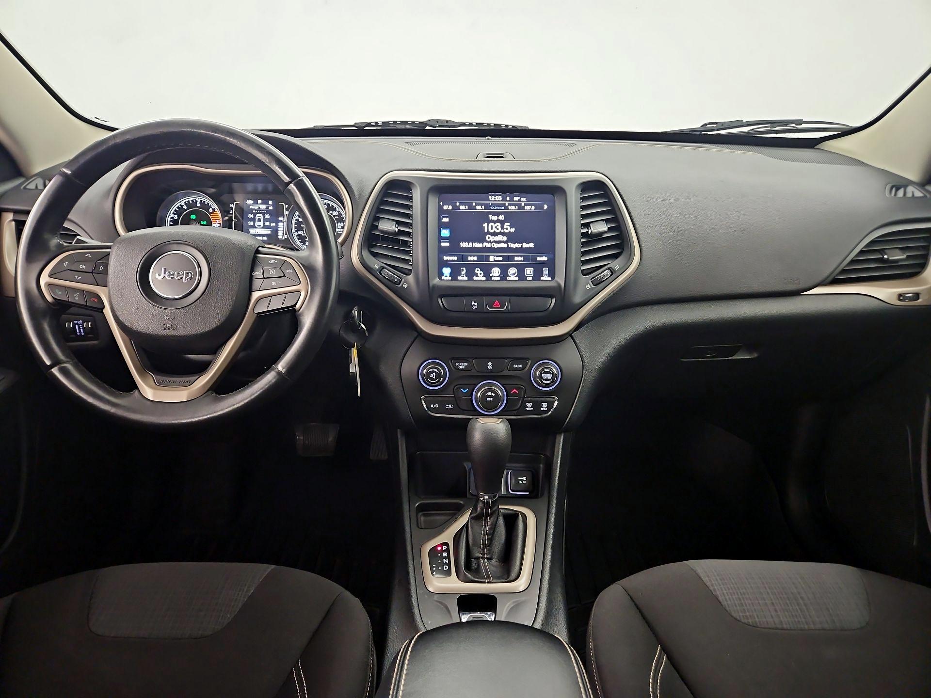 Thumbnail: 2016 Jeep Cherokee - 9