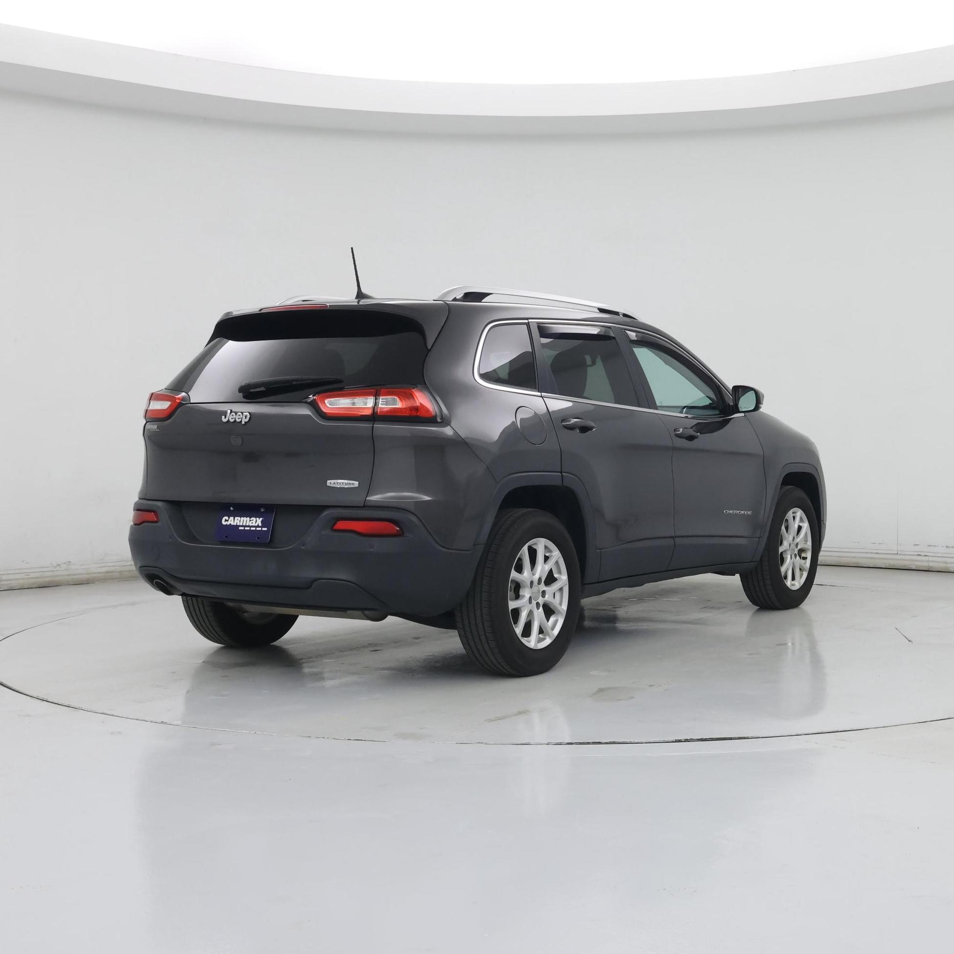 Thumbnail: 2016 Jeep Cherokee - 8