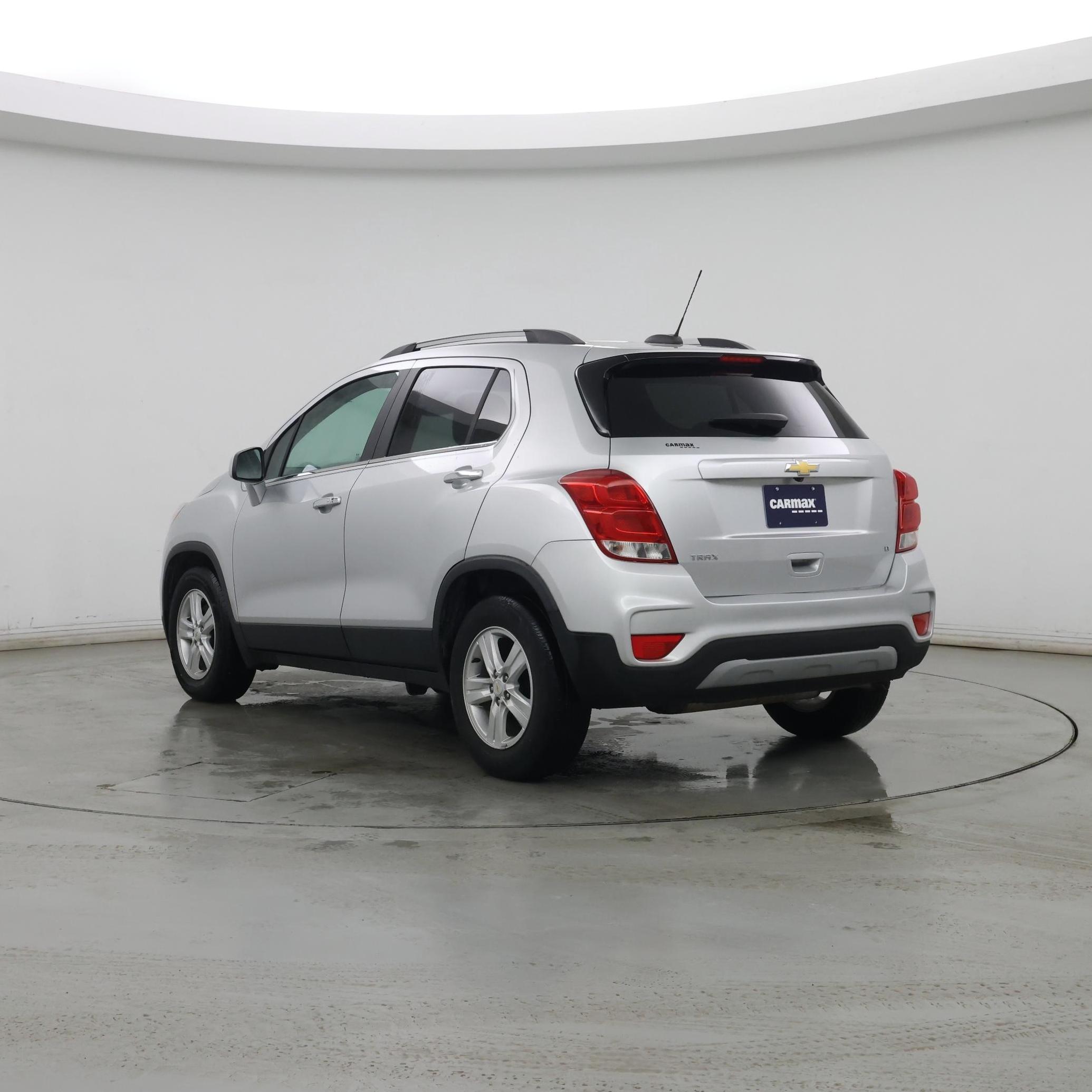 Thumbnail: 2019 Chevrolet Trax - 2