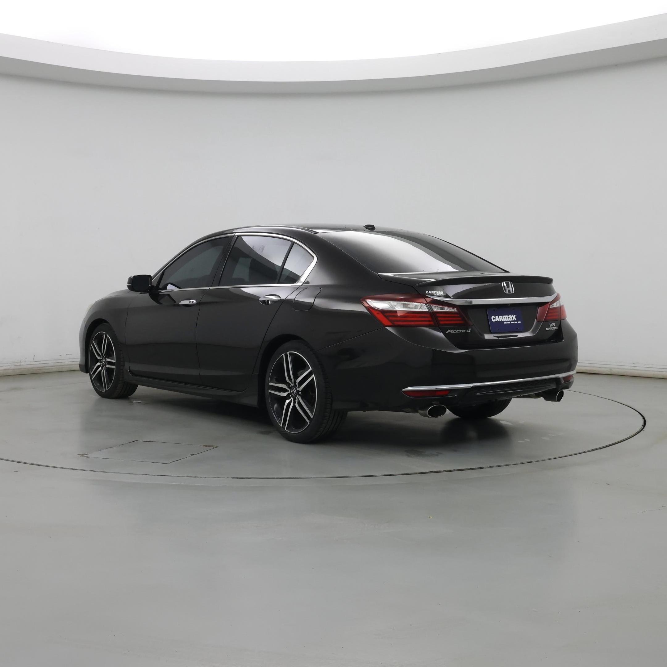 Thumbnail: 2017 Honda Accord - 2