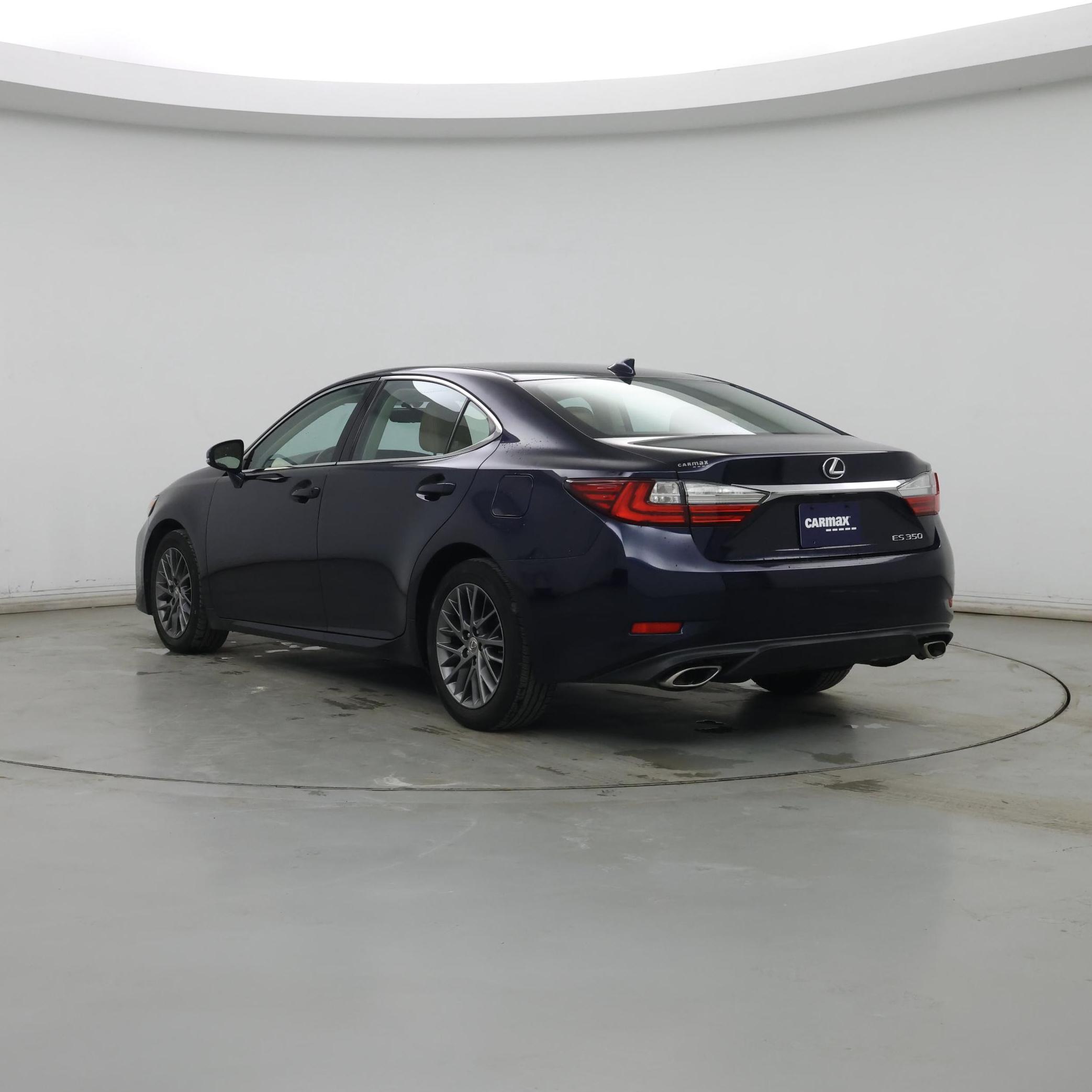 Thumbnail: 2016 Lexus ES - 2