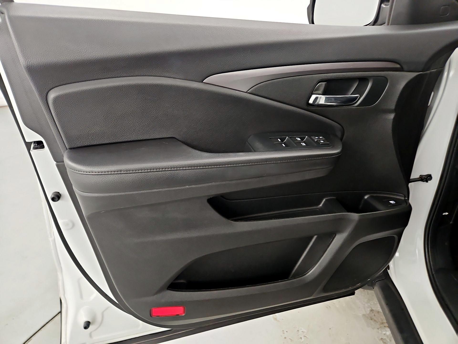 Thumbnail: 2022 Honda Pilot - 12