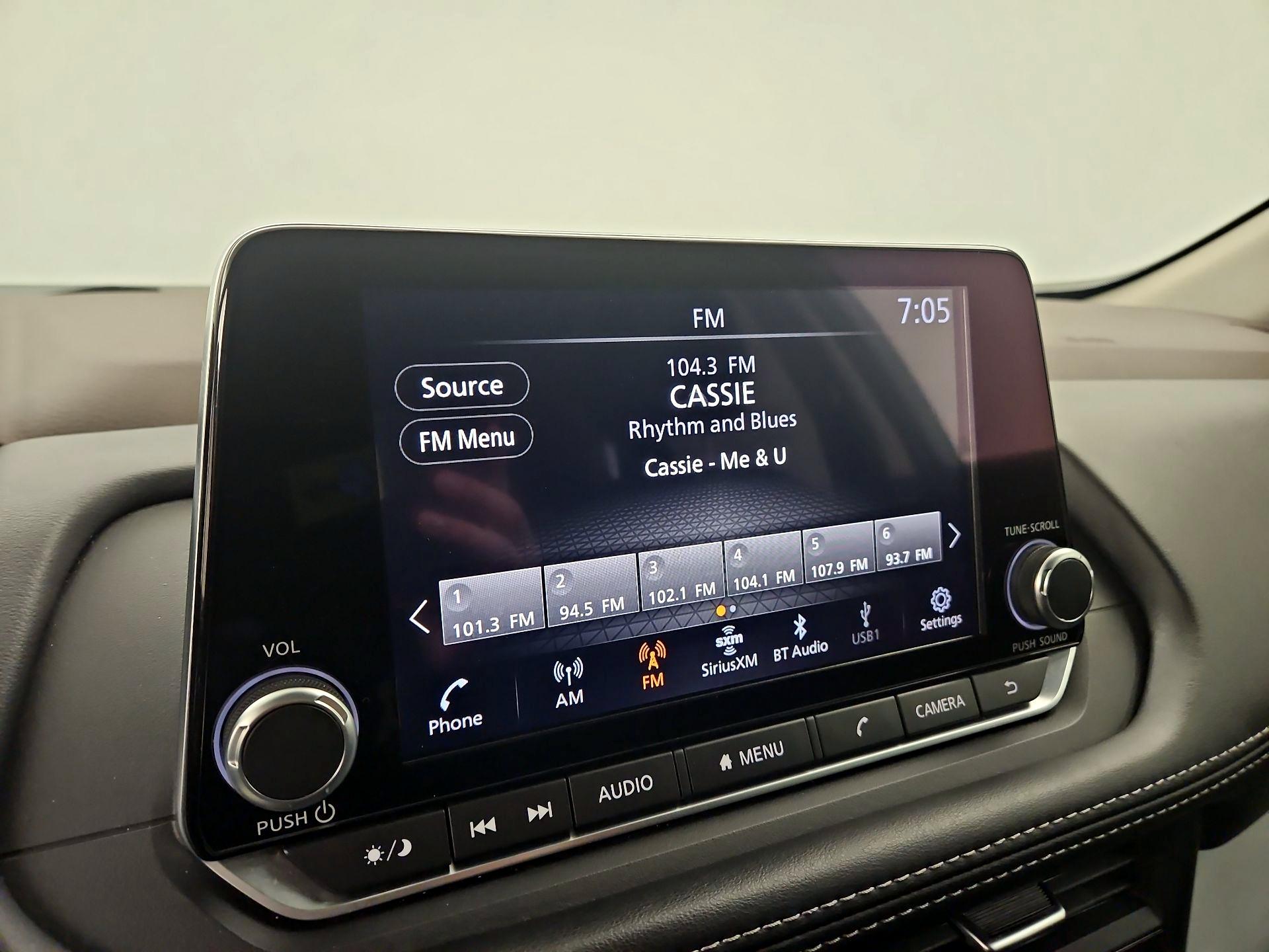 Thumbnail: 2023 Nissan Rogue - 15