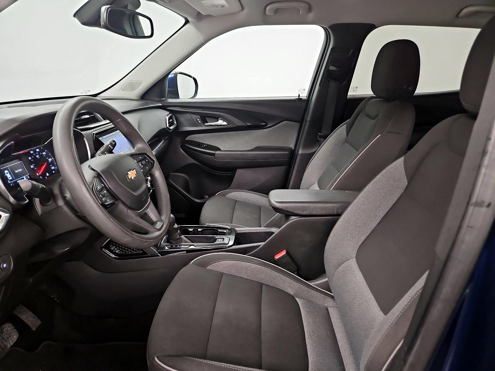 Thumbnail: 2023 Chevrolet TrailBlazer - 11