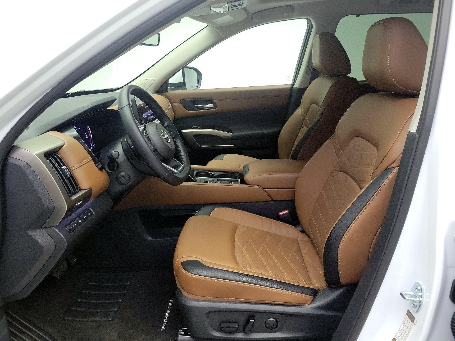 Thumbnail: 2025 Nissan Pathfinder - 11