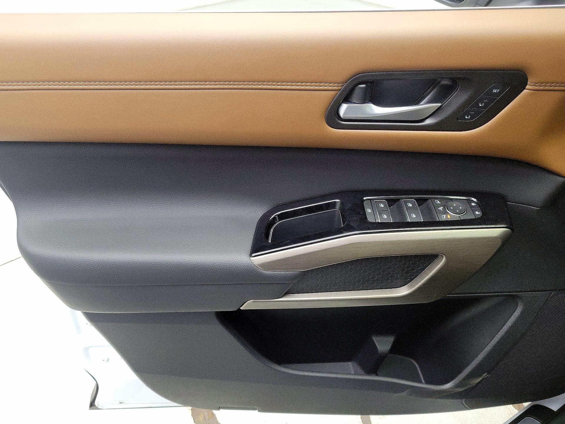 Thumbnail: 2025 Nissan Pathfinder - 12