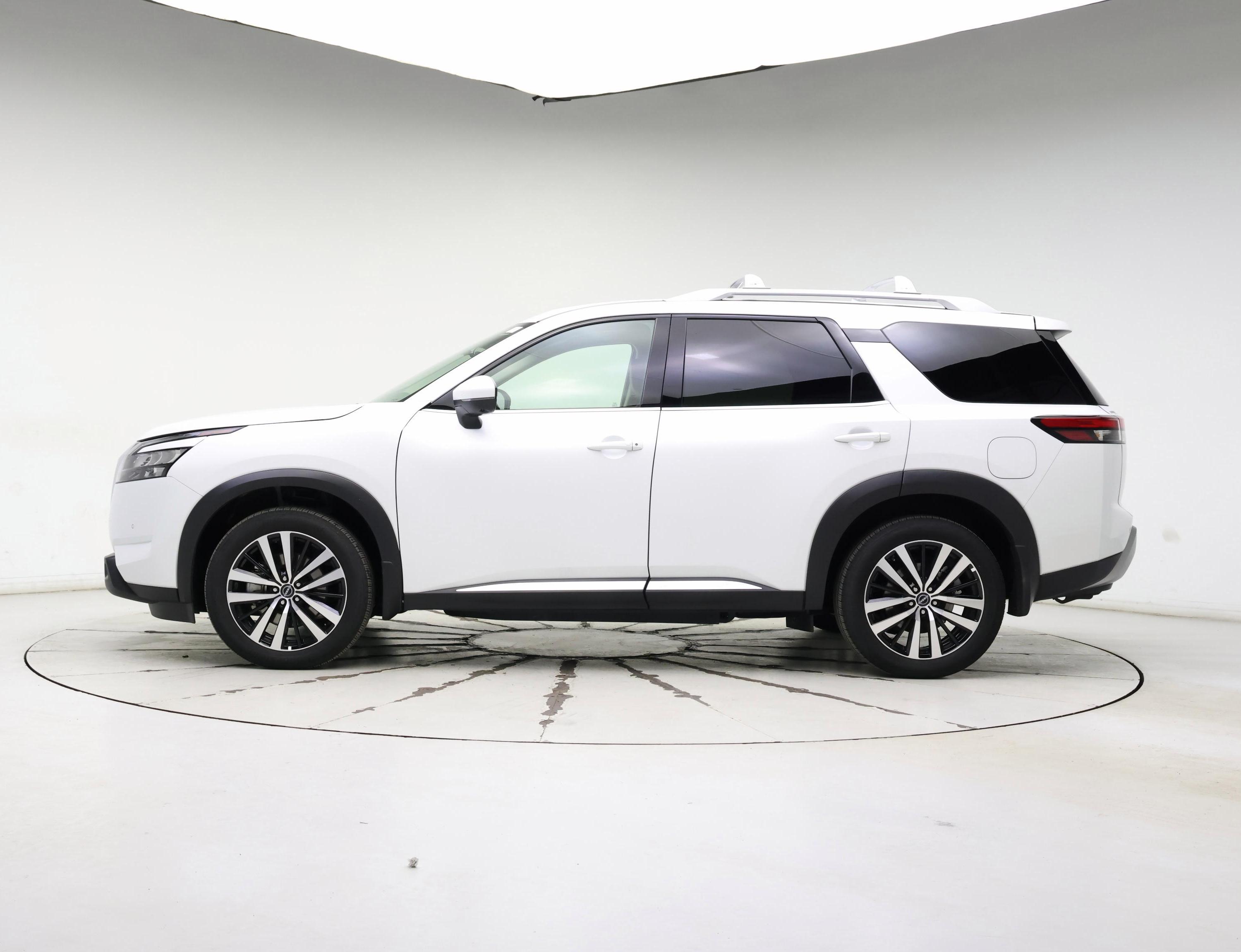 Thumbnail: 2025 Nissan Pathfinder - 3