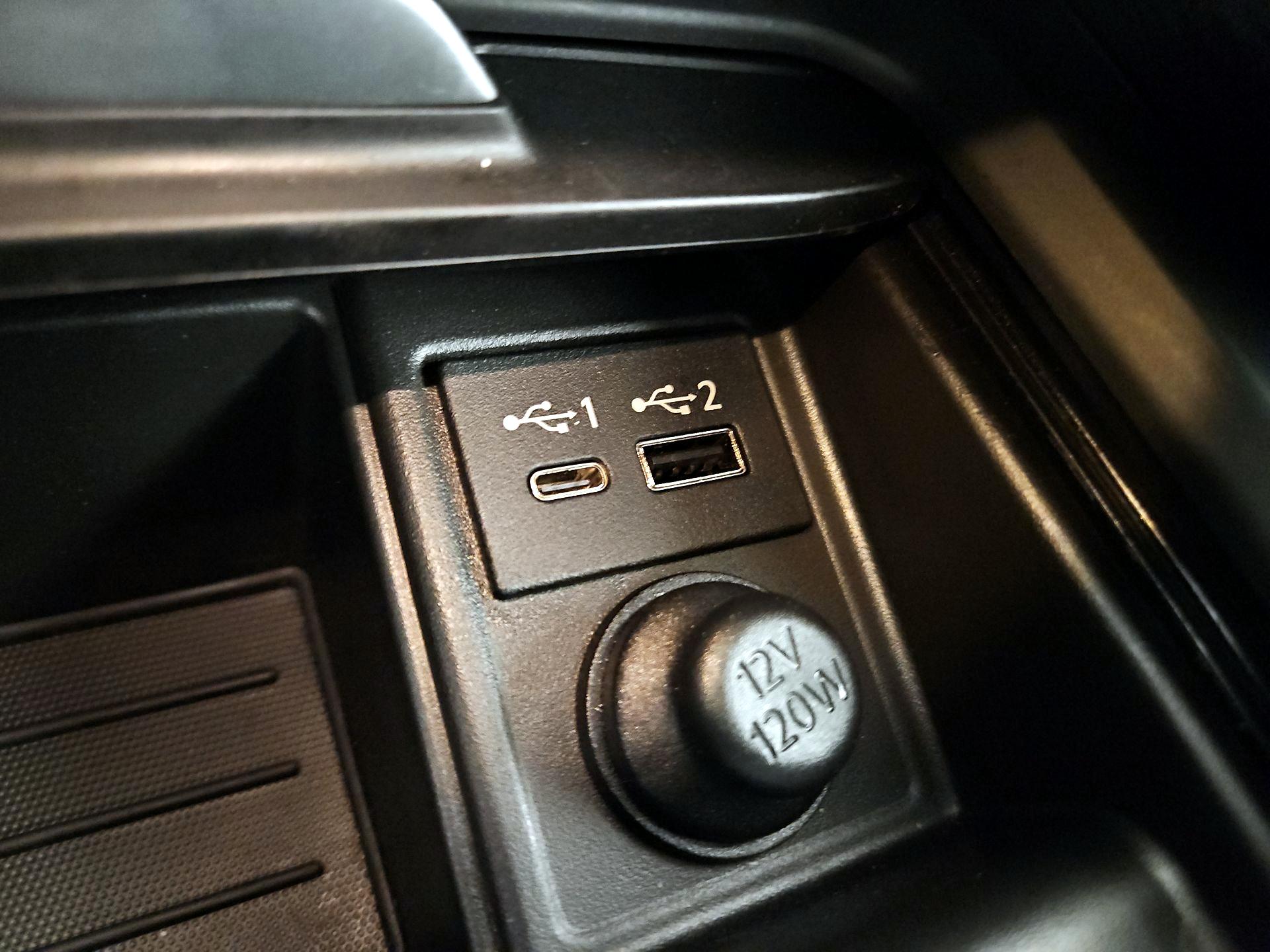 Thumbnail: 2022 INFINITI QX50 - 19